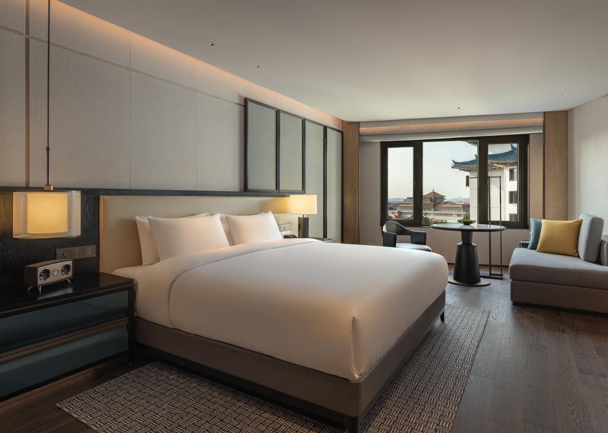 Premium King Room