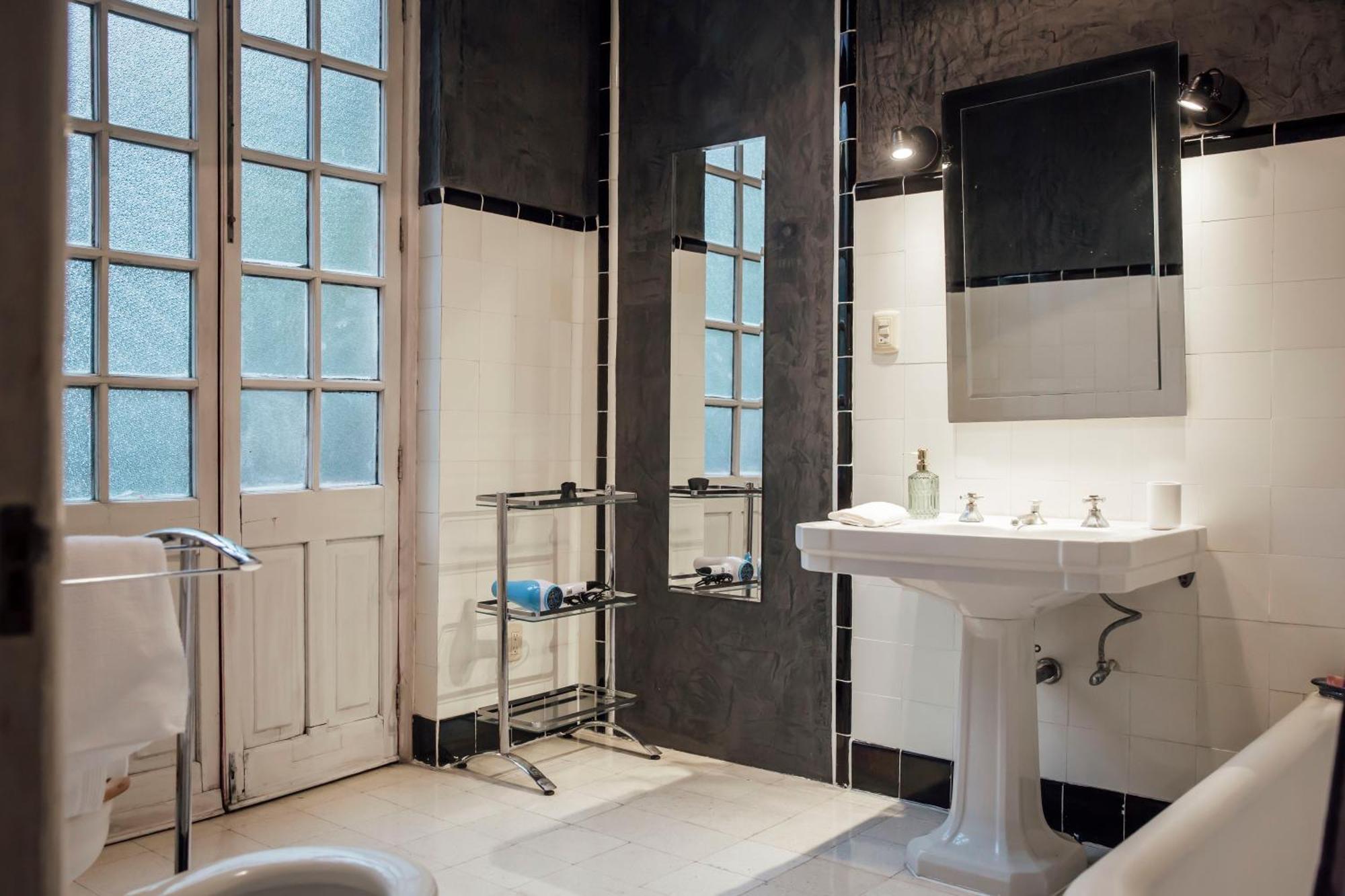 Double Room Private Bathroom