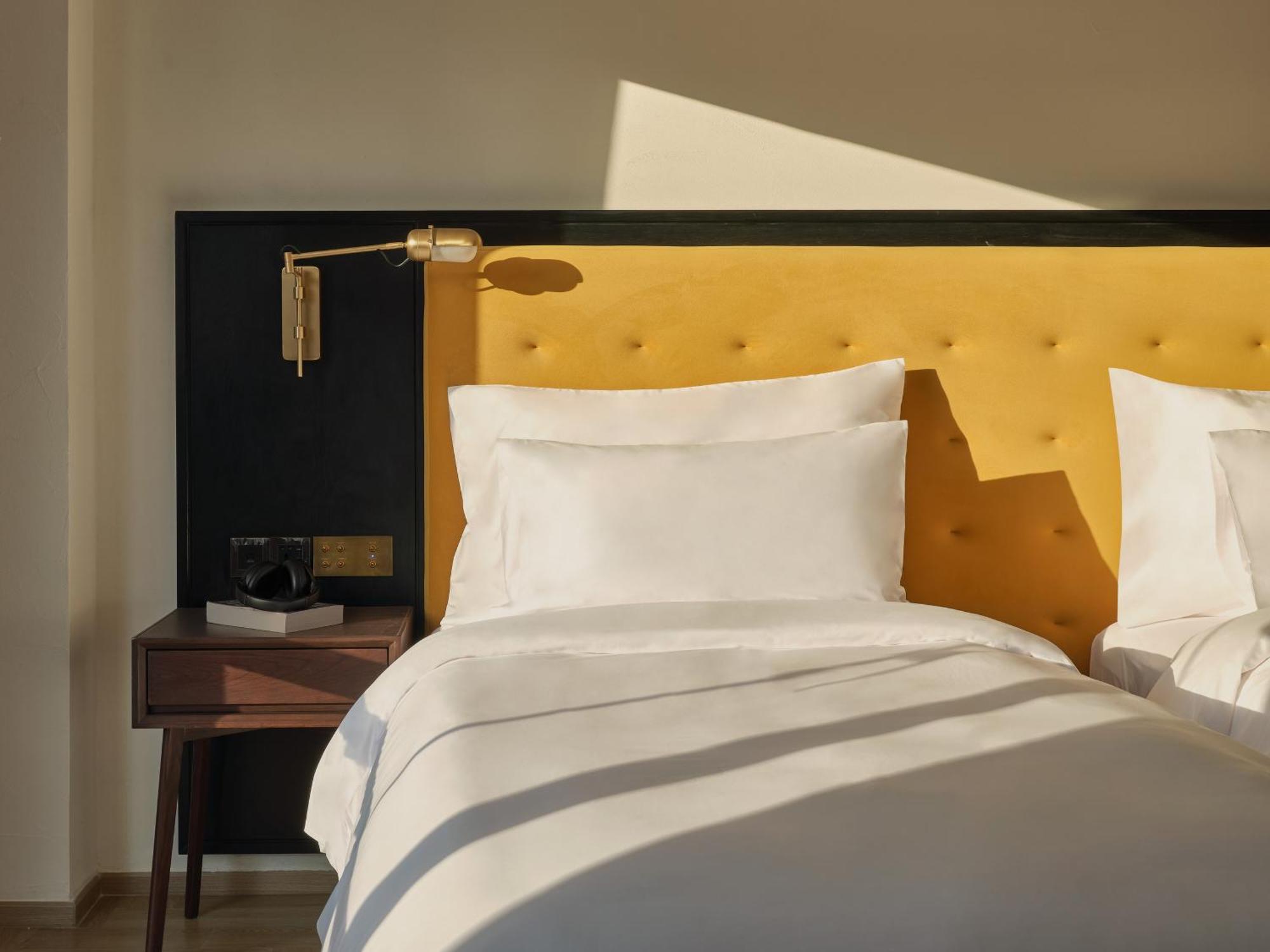 Downtown Twin Room