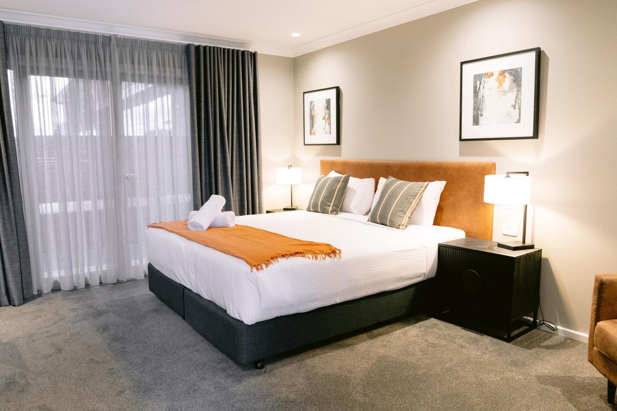 Executive Suite Spa Bath