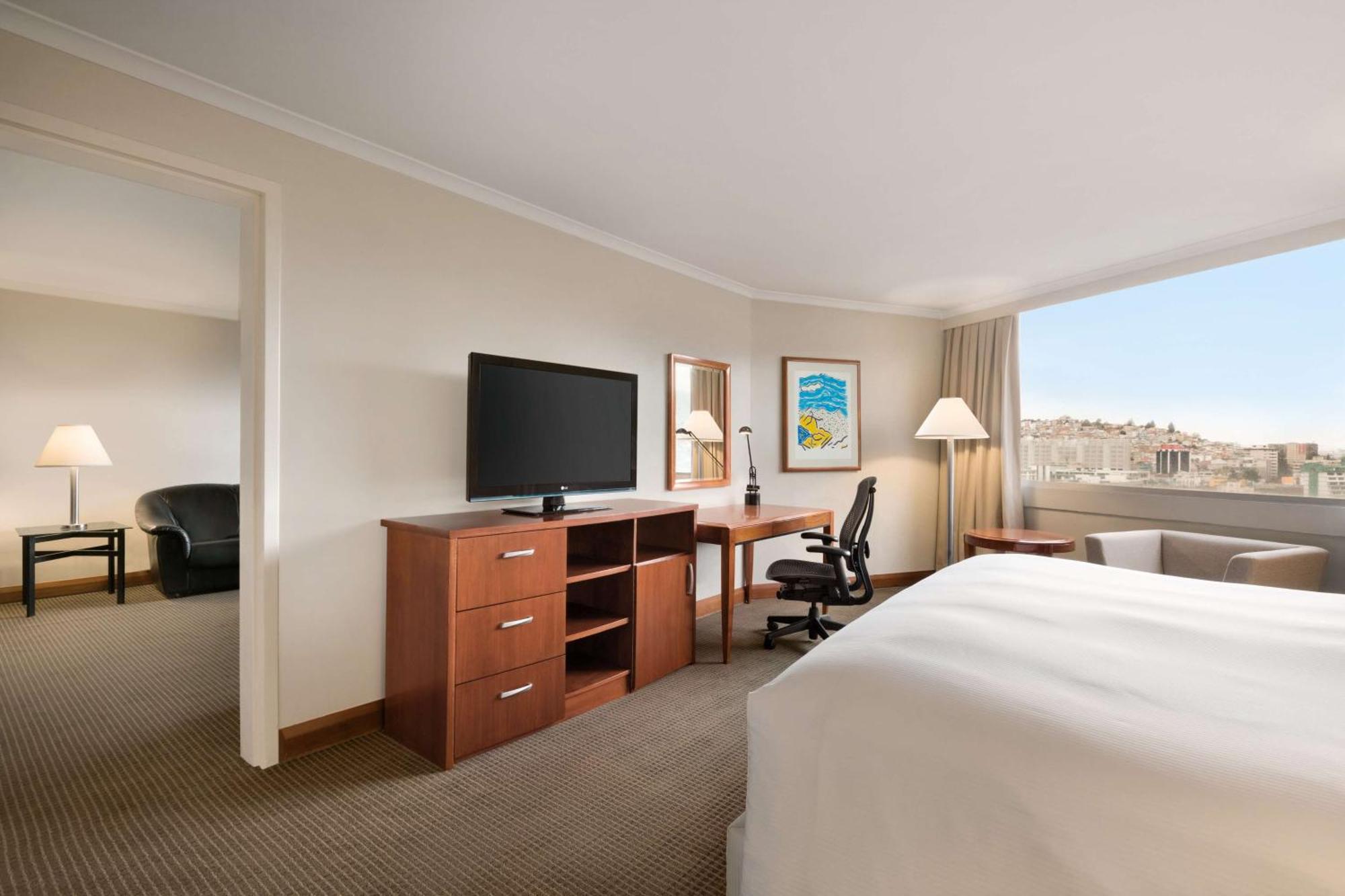 King Suite,1551229438:JPEG