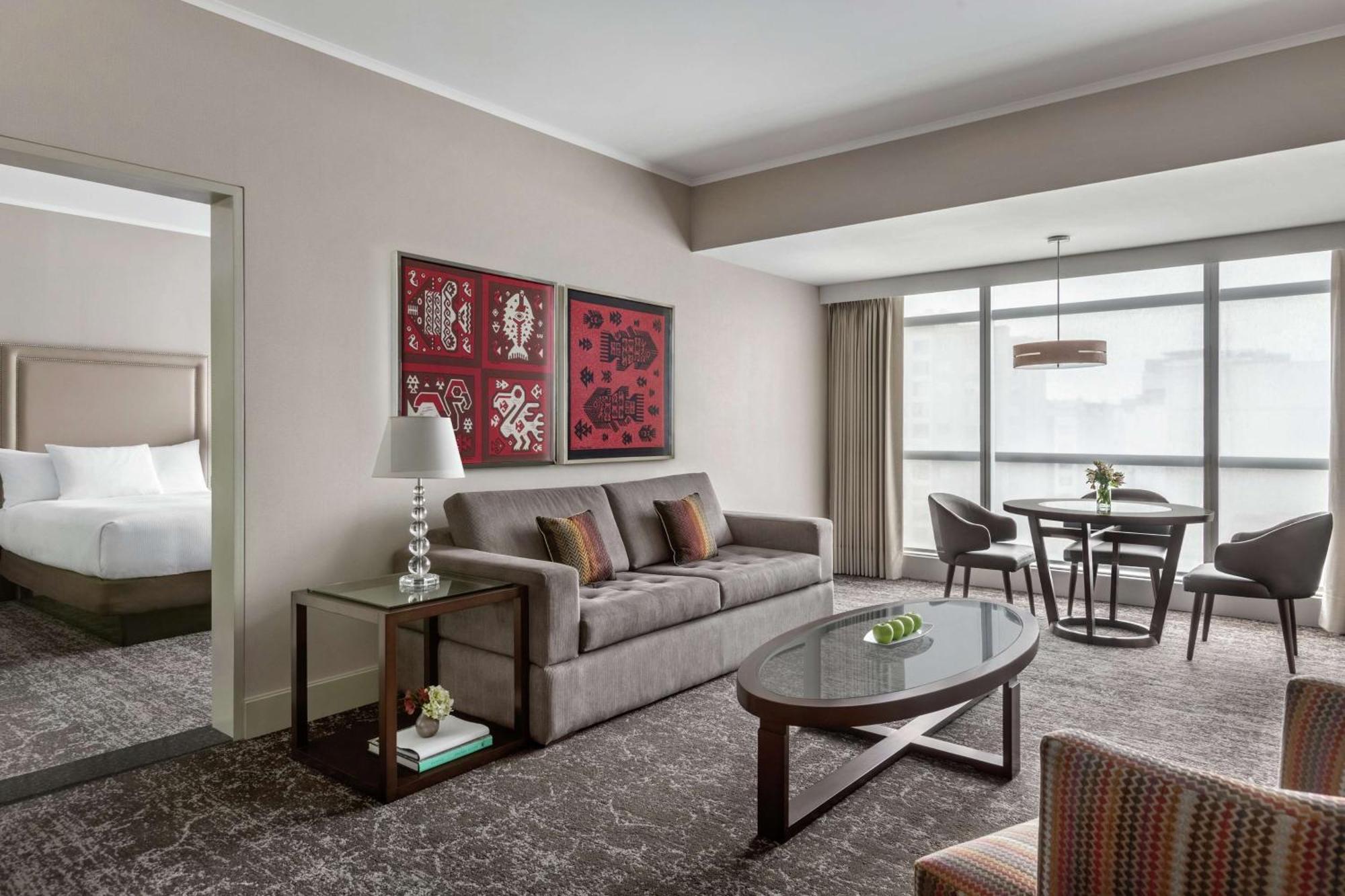 One-Bedroom King Suite