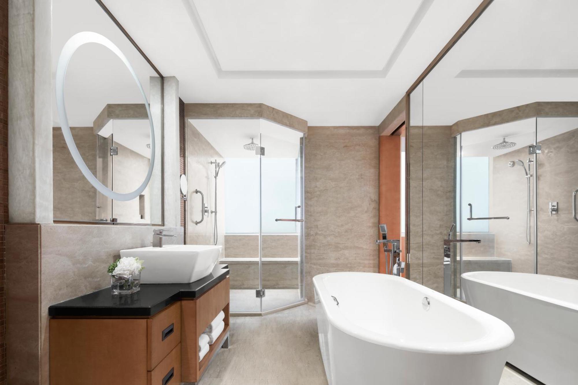 Premier King Room
