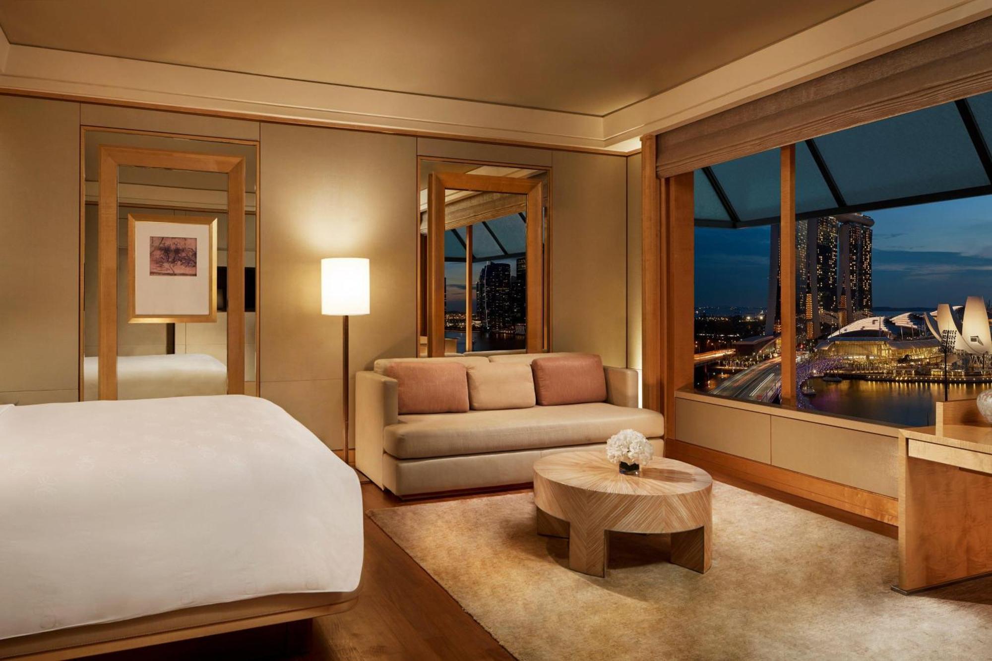 Deluxe Marina, 1 King Bed, Marina Bay View,1583653574:JPEG