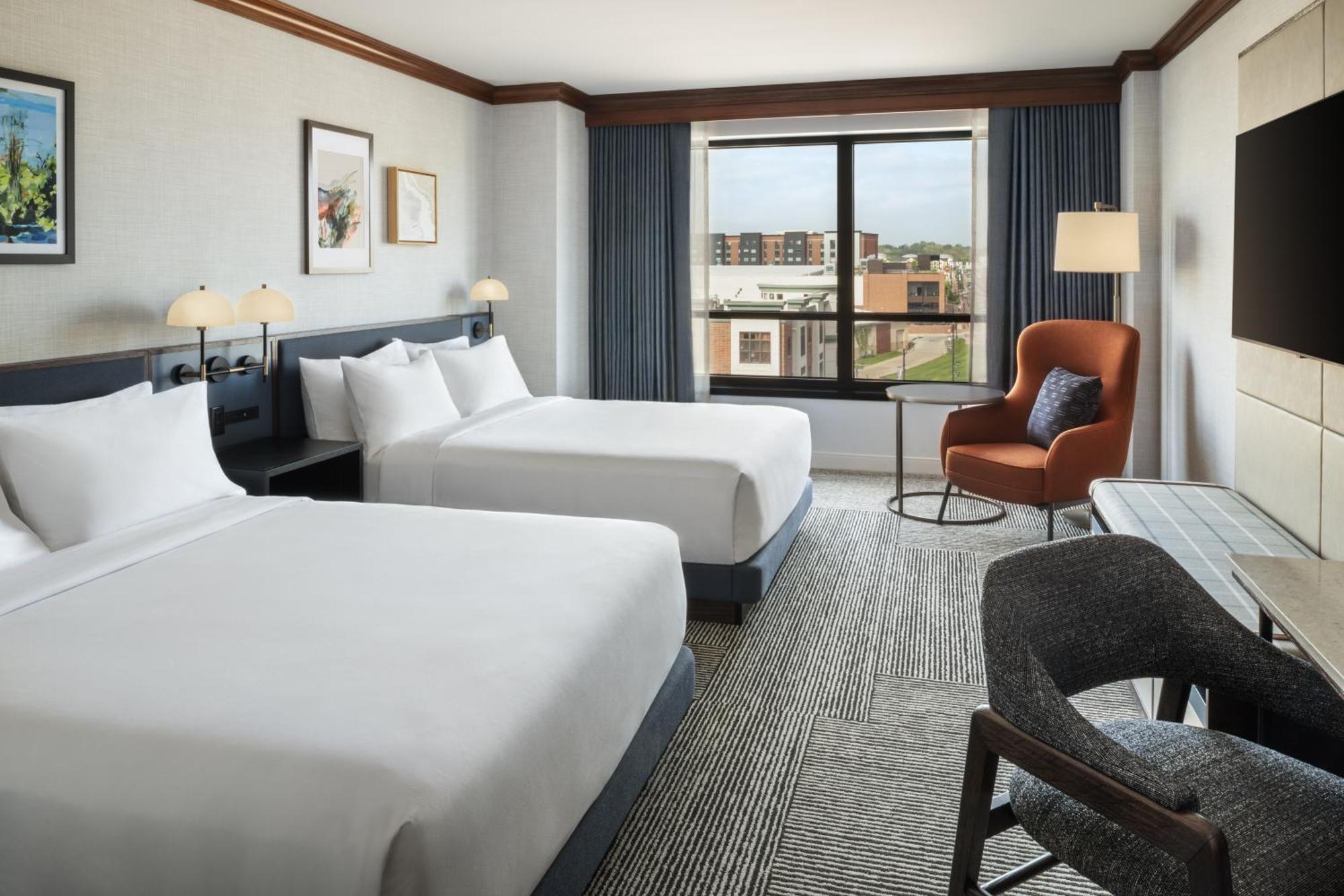 Queen Room with Two Queen Beds,1553103736:JPEG