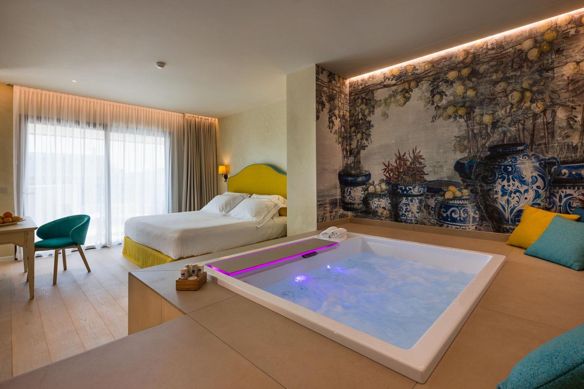 Suite Hot Tub