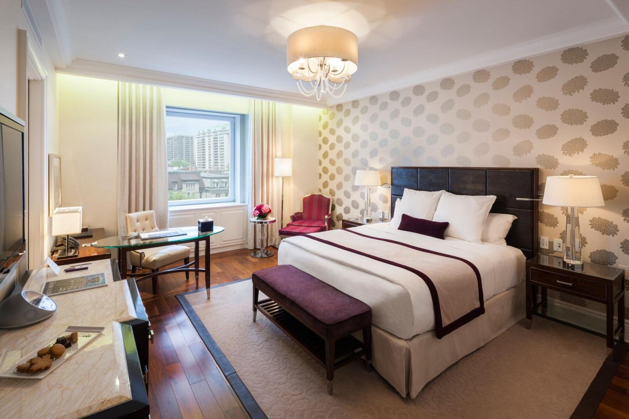 Premium King Room Non-Smoking