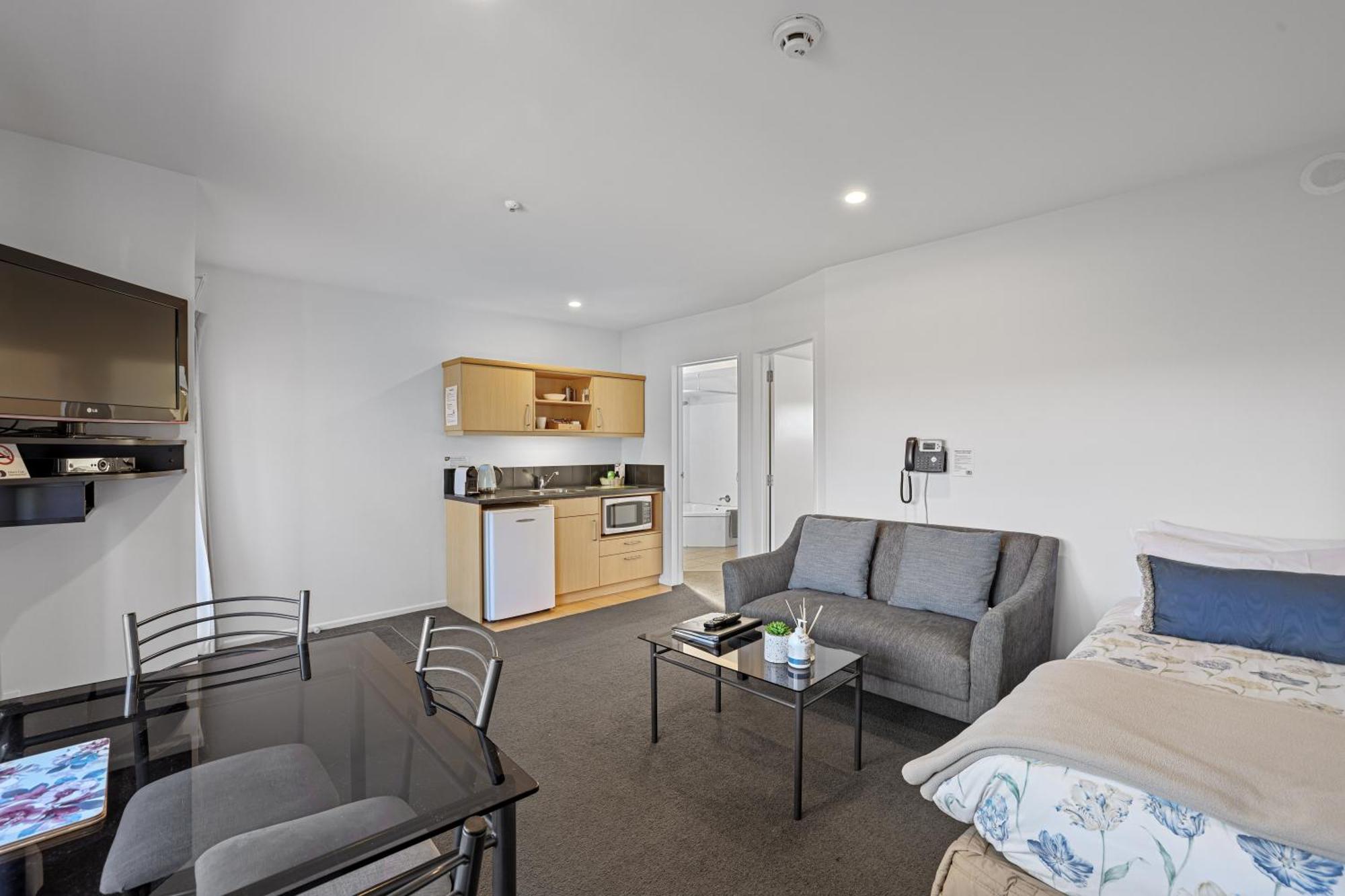 One-Bedroom Apartment with Spa Bath