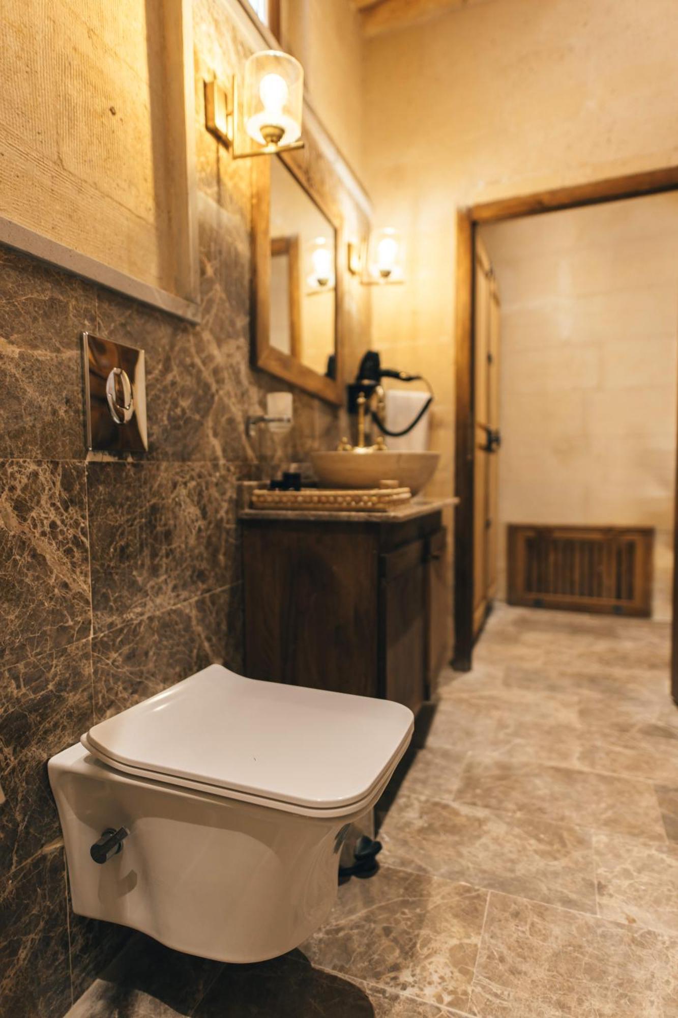 Deluxe Room,1553779852:JPEG