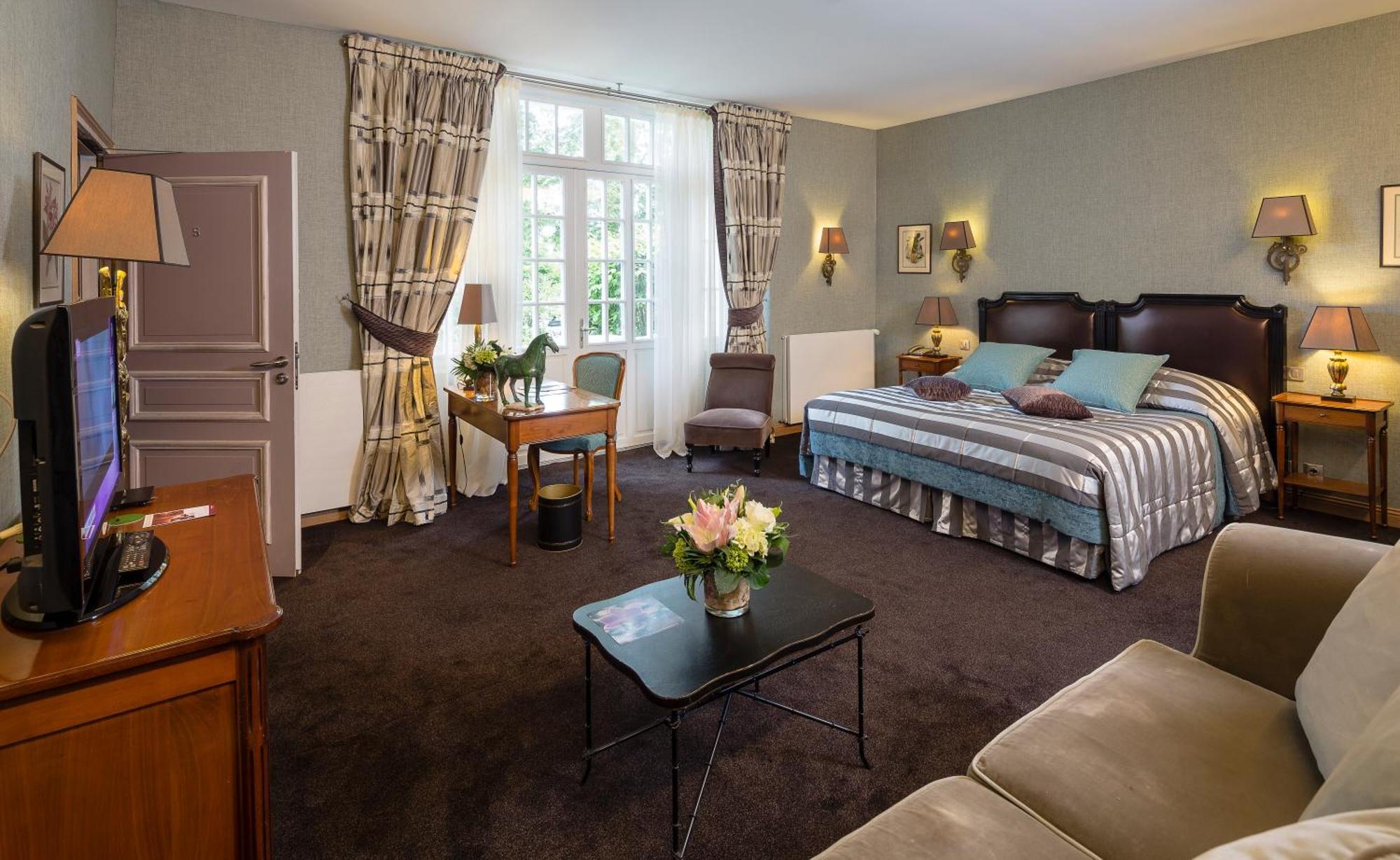 Premium Double Room,1554015931:JPEG
