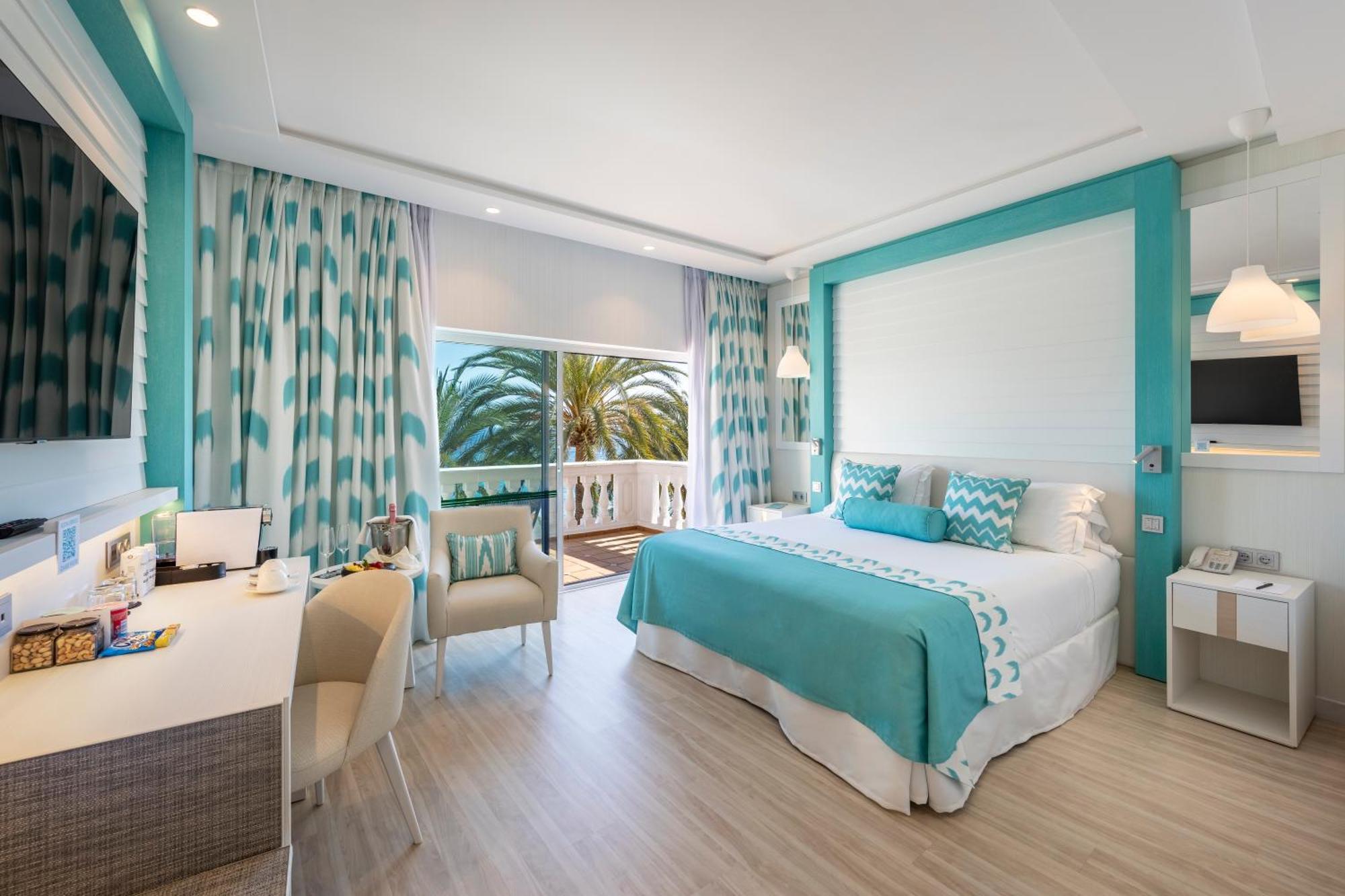 Premium Double or Twin Room Sea View