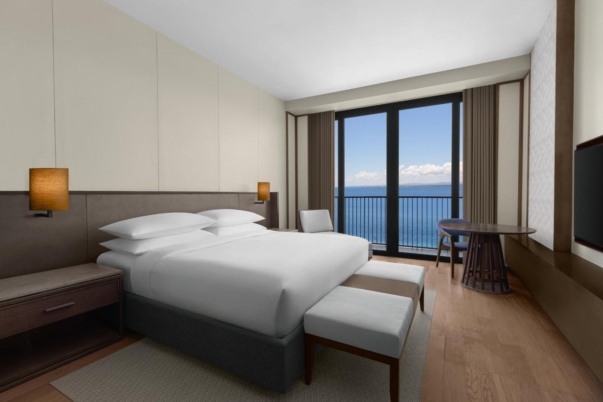 King Room with Balcony and Ocean View,1554716125:JPEG