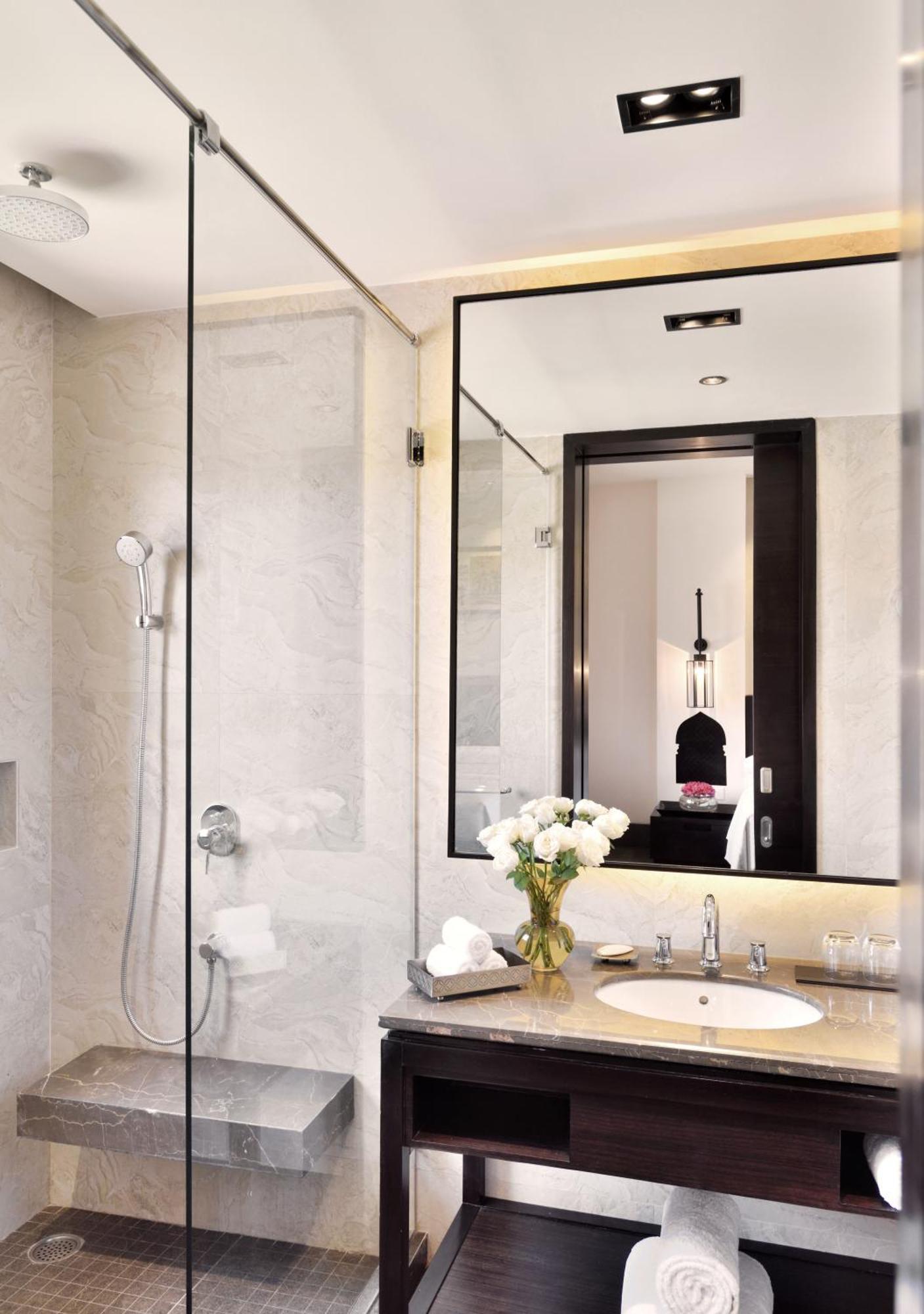 Oasis View King Room with 10% off on Spa services & Complimentary Hi-Tea,1554822112:JPEG