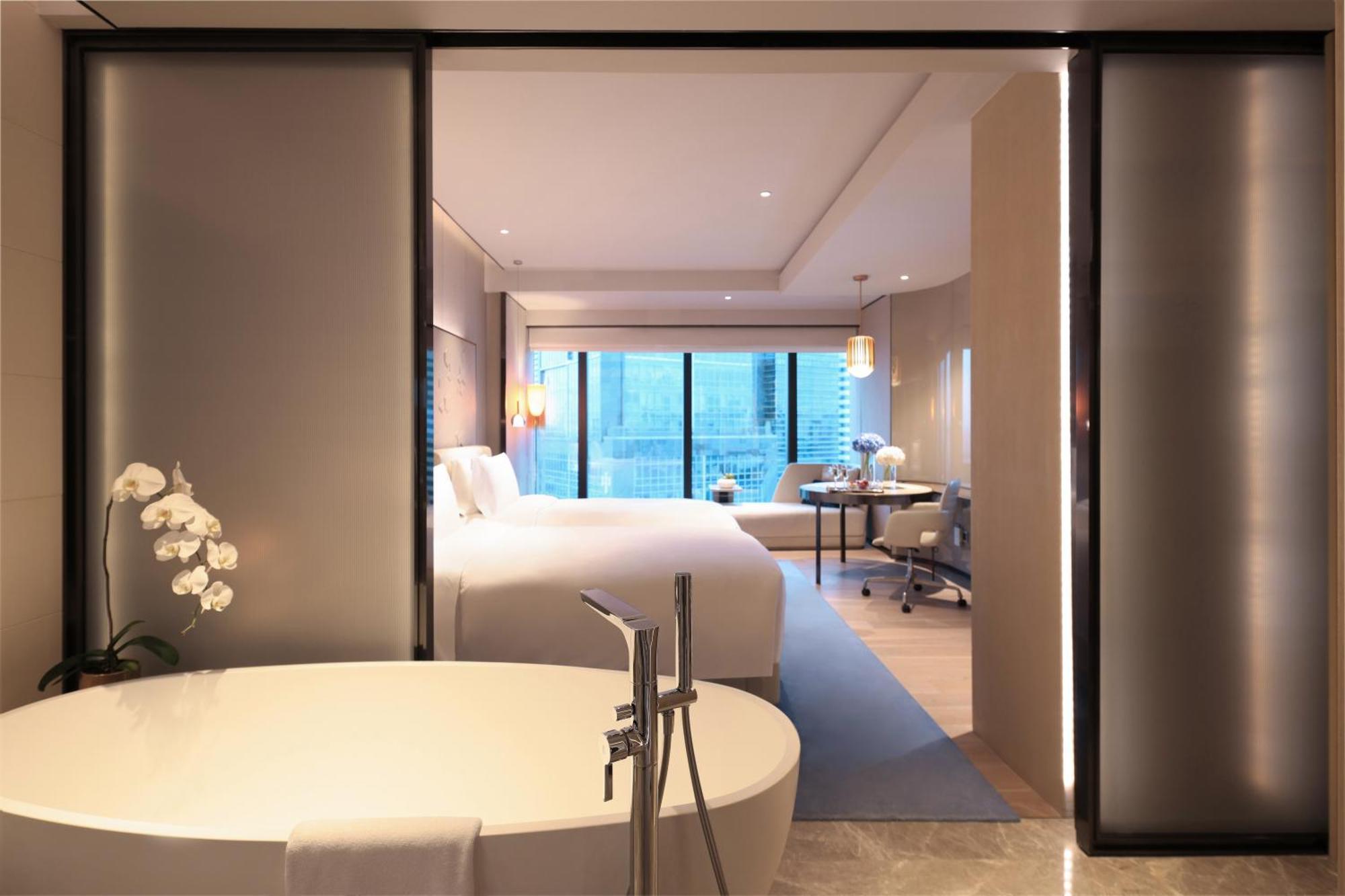 Classic Twin Room City View High Floor