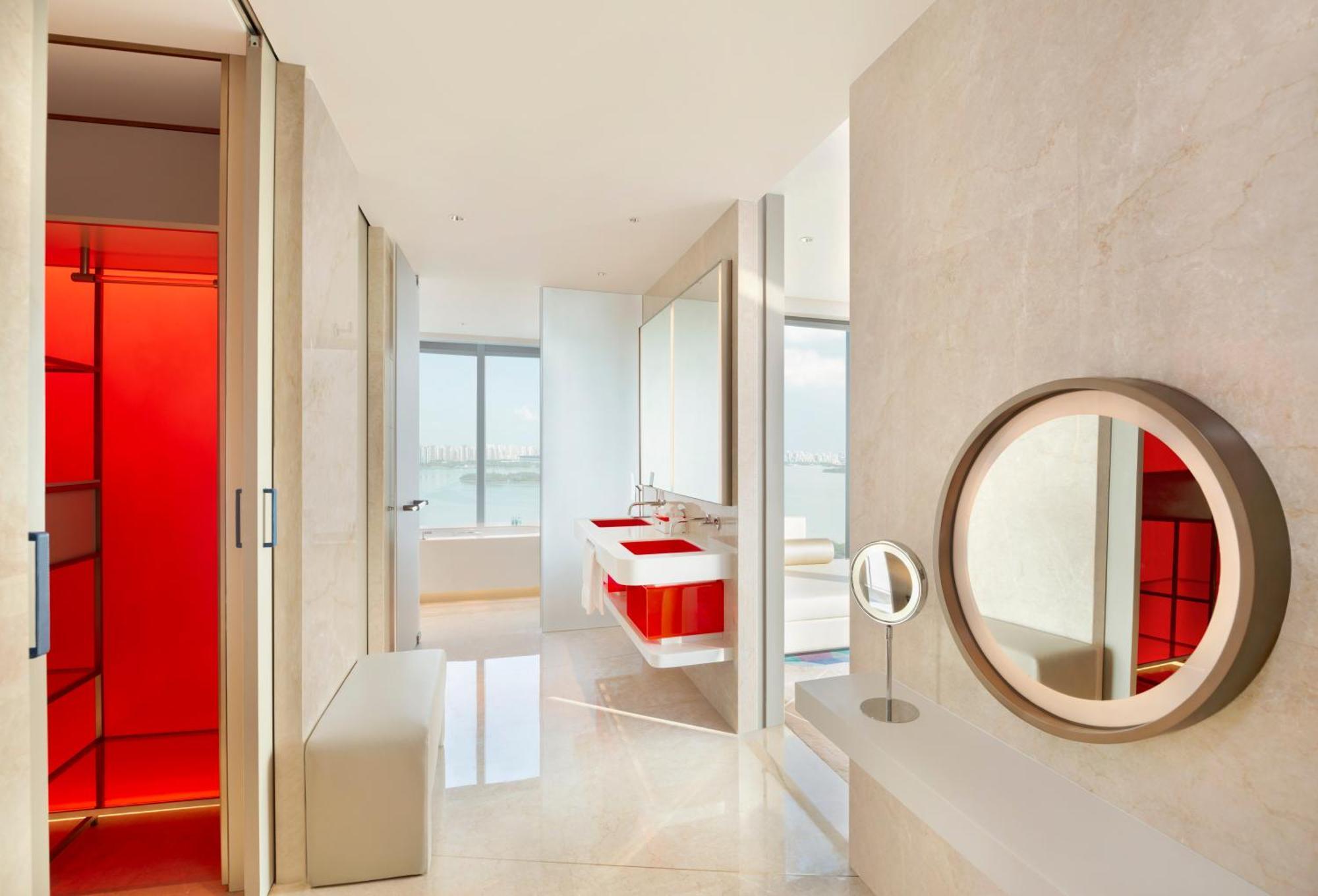 Cool Corner Suite 1 Bedroom Suite 1 King Jinji Lake view,1706932220:JPEG