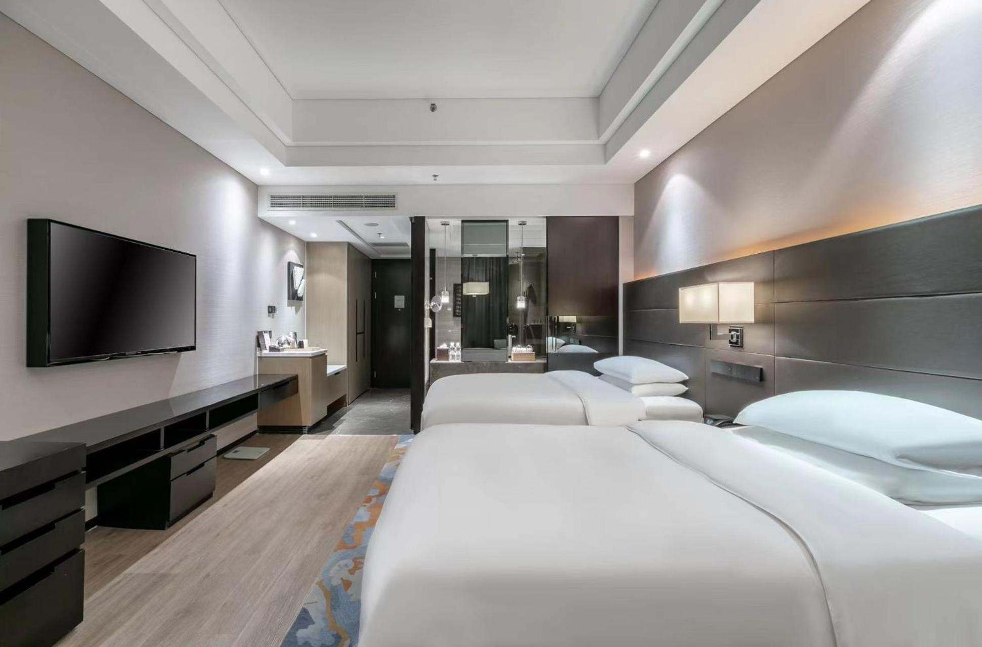 Concierge Level Double Room with Two Double Beds,1555174669:JPEG