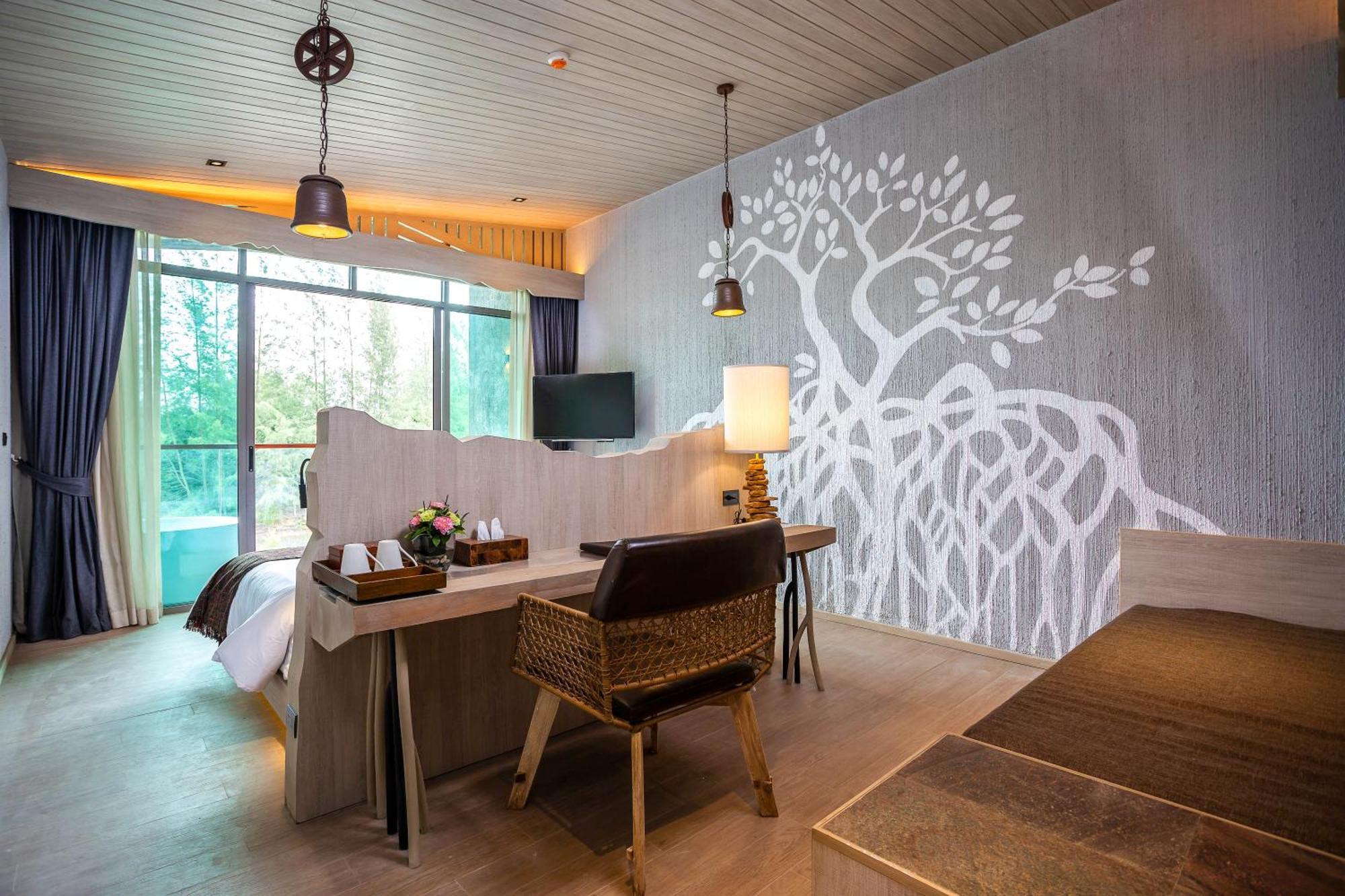 Grand Deluxe Room