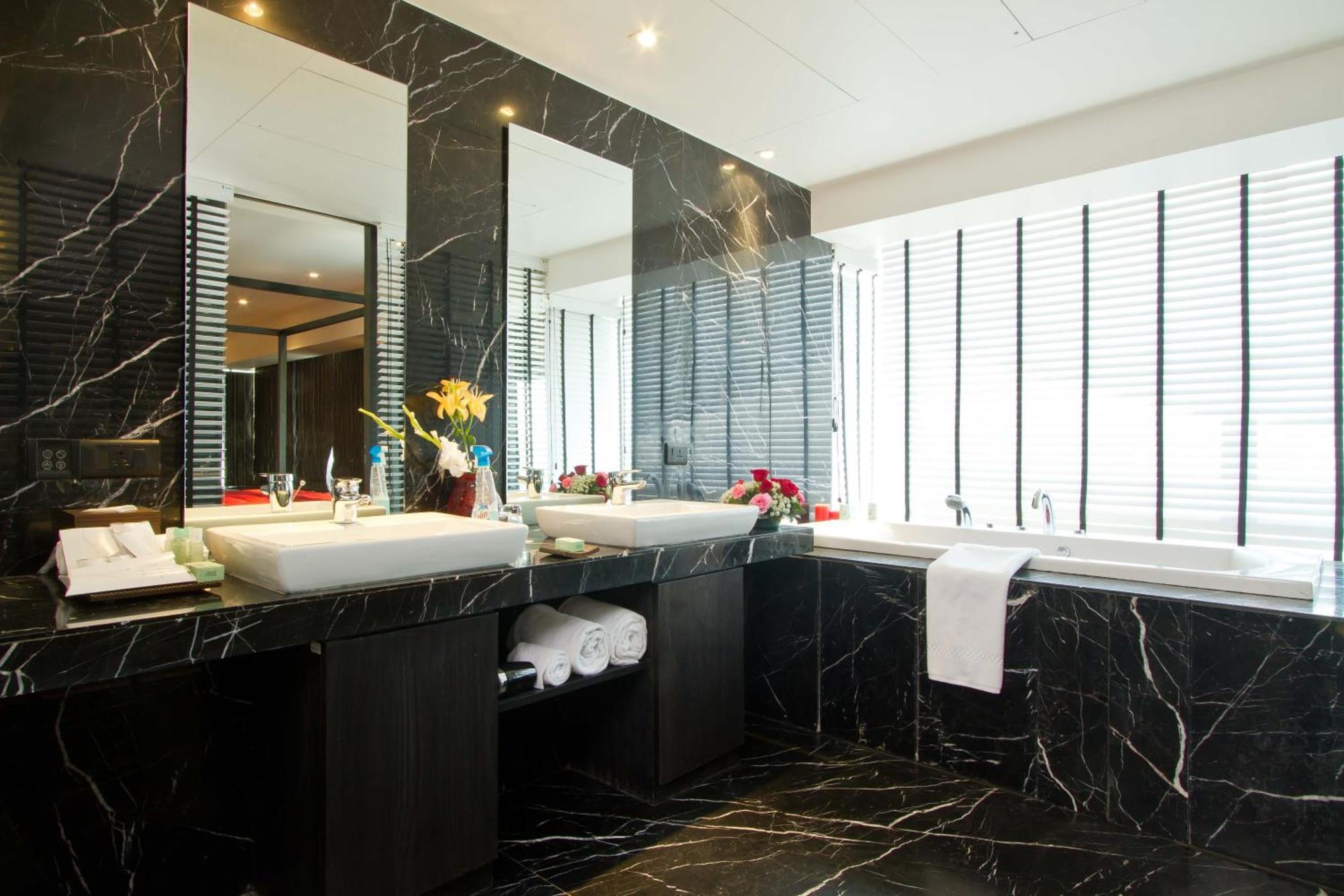 Luxury Suite Room