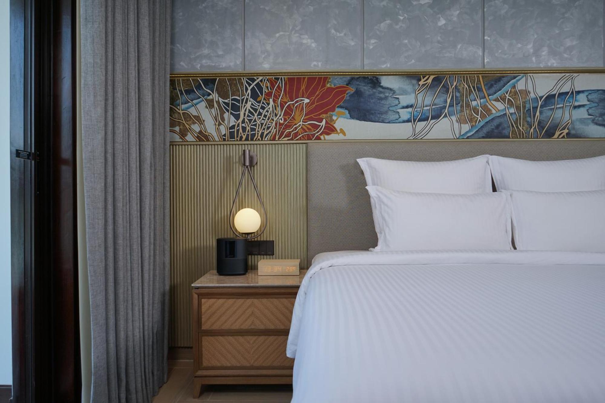 Deluxe Kamer met Kingsize Bed en Balkon - Uitzicht op de Oceaan