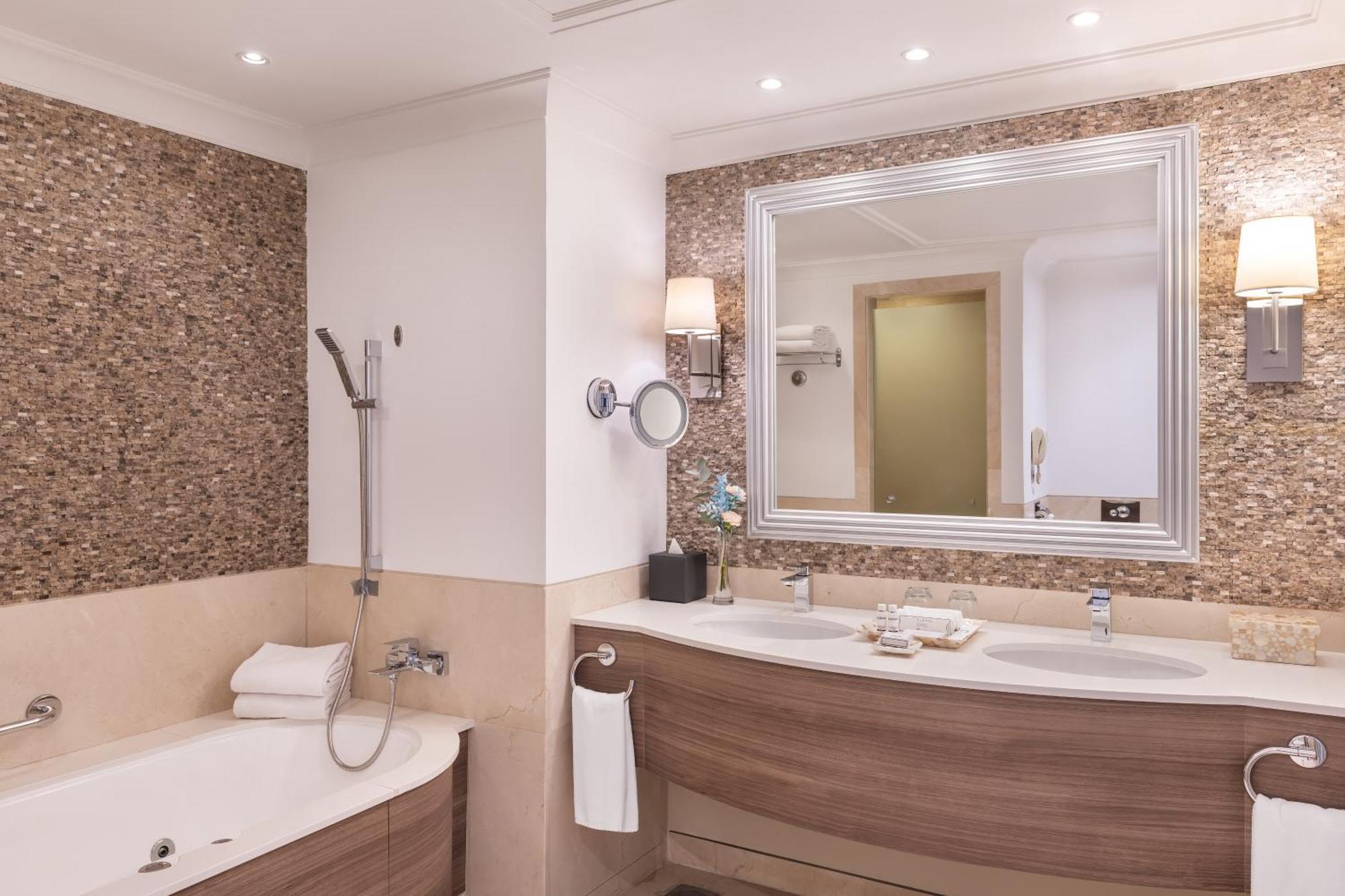 Garden View Junior Suite Dedicated Pool & Private Beach Access
