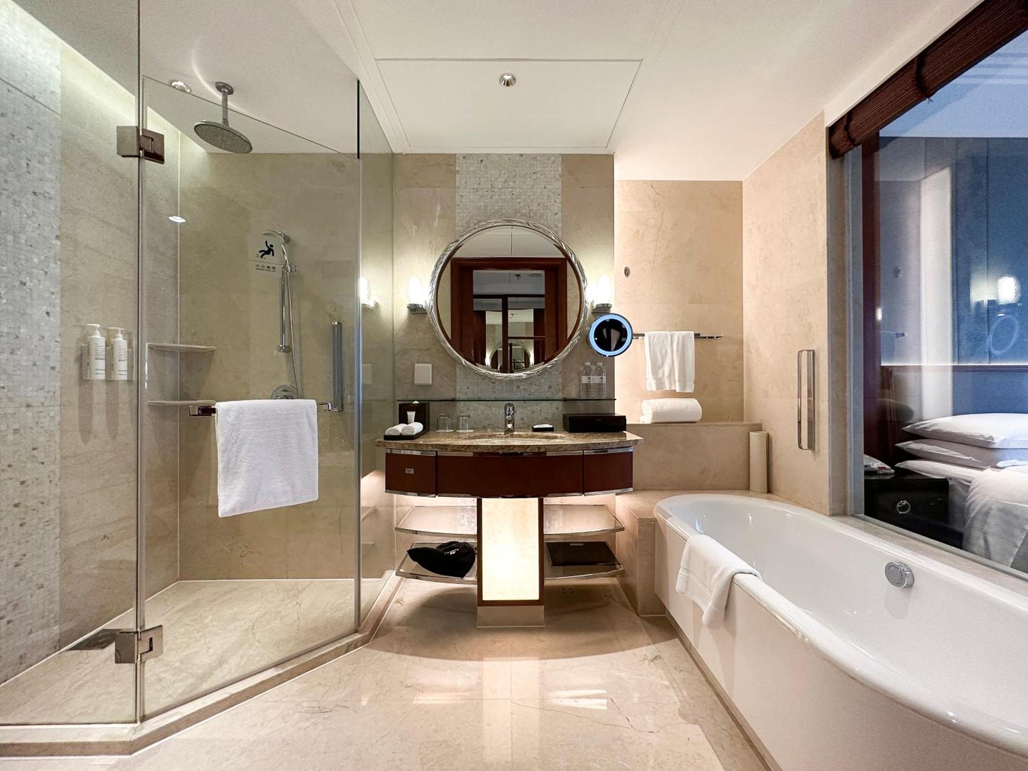 Executive King Room