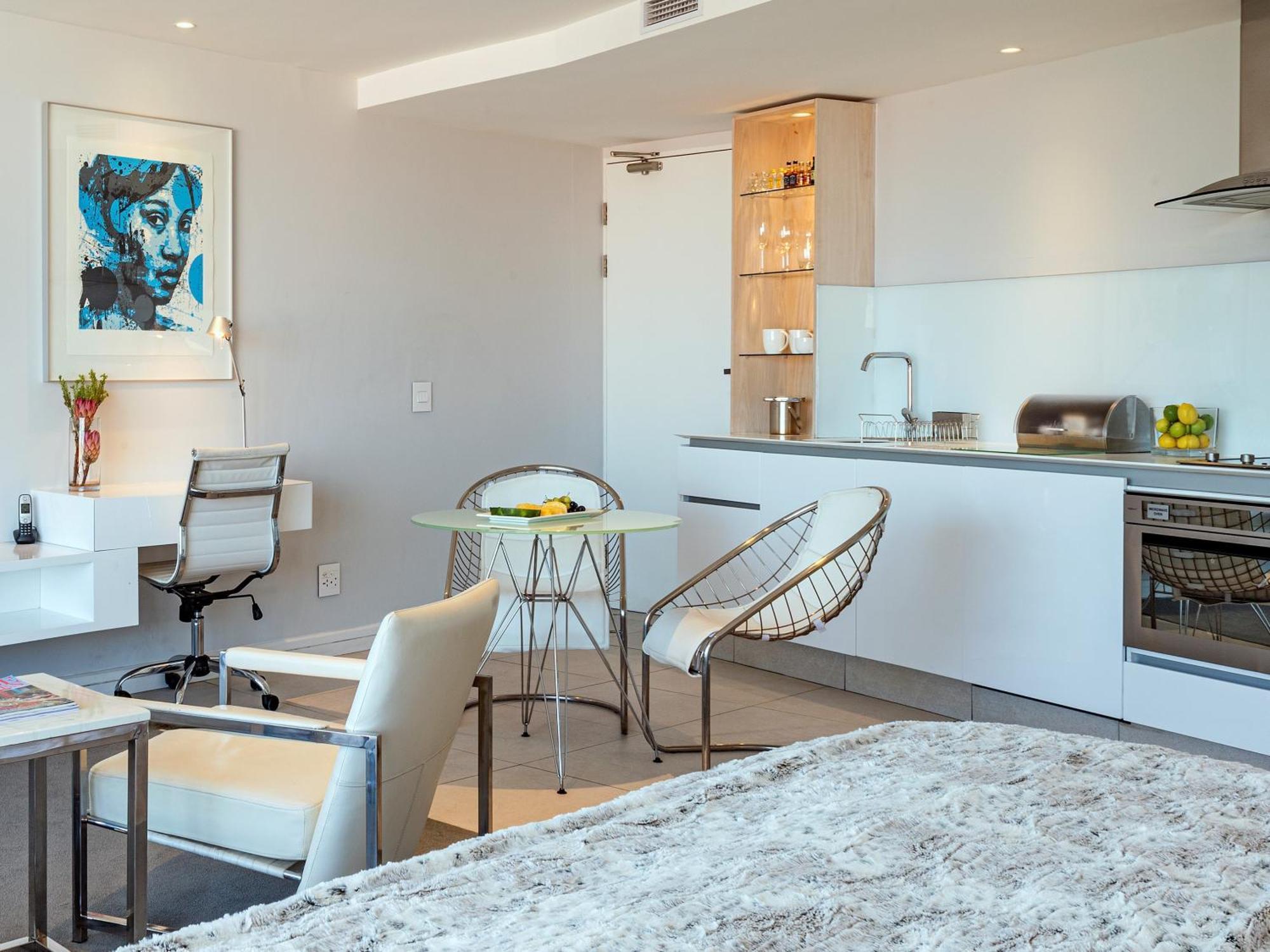 Deluxe Suite Plus Sea View