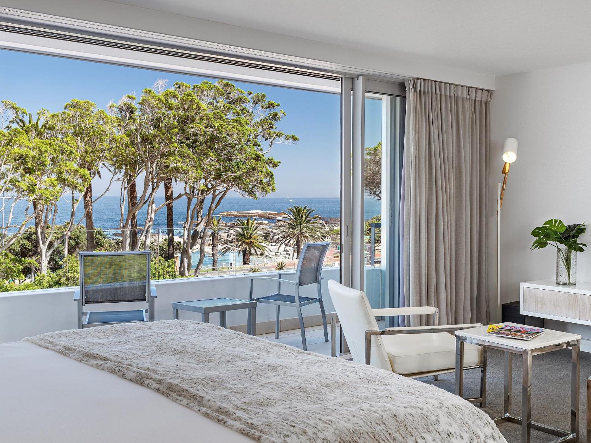 Deluxe Suite Plus Sea View