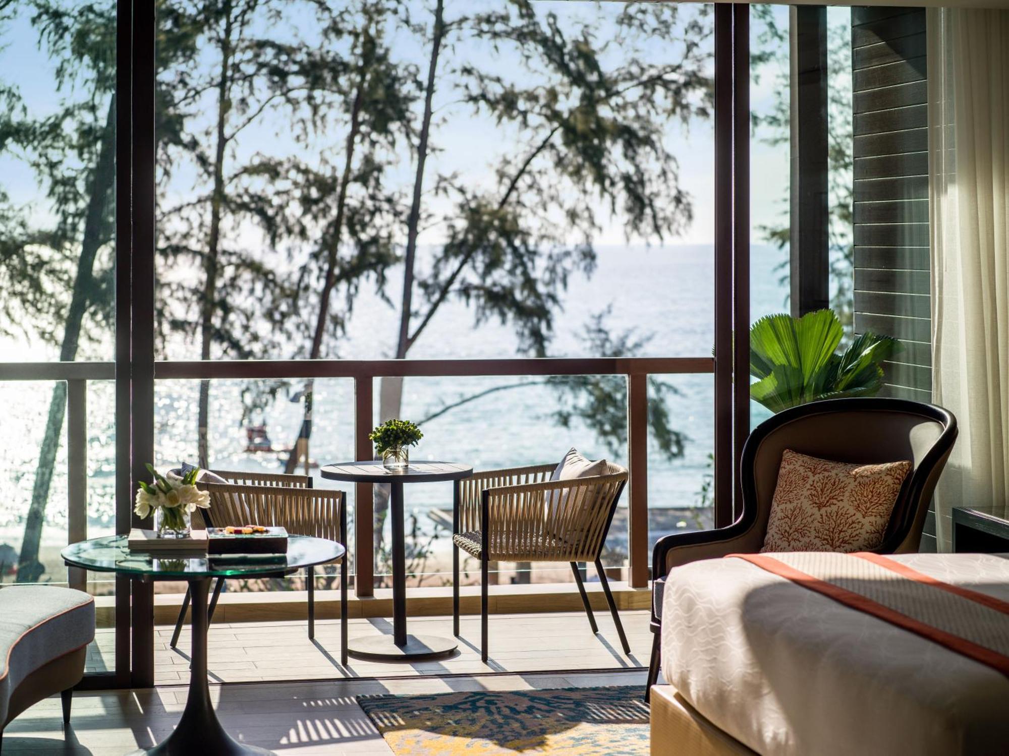 Premium King Room Ocean View Club Lounge Access,1556725729:JPEG