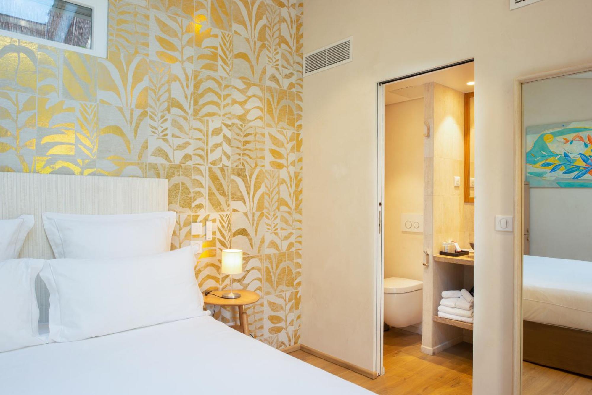 Superior Double Room,1557099511:JPEG