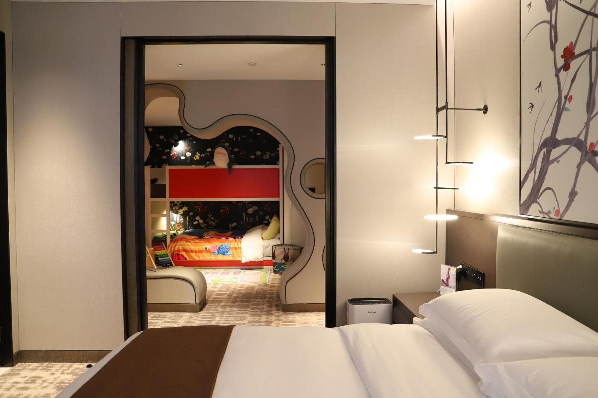 One-Bedroom King Suite Kid Bed Kids Theme