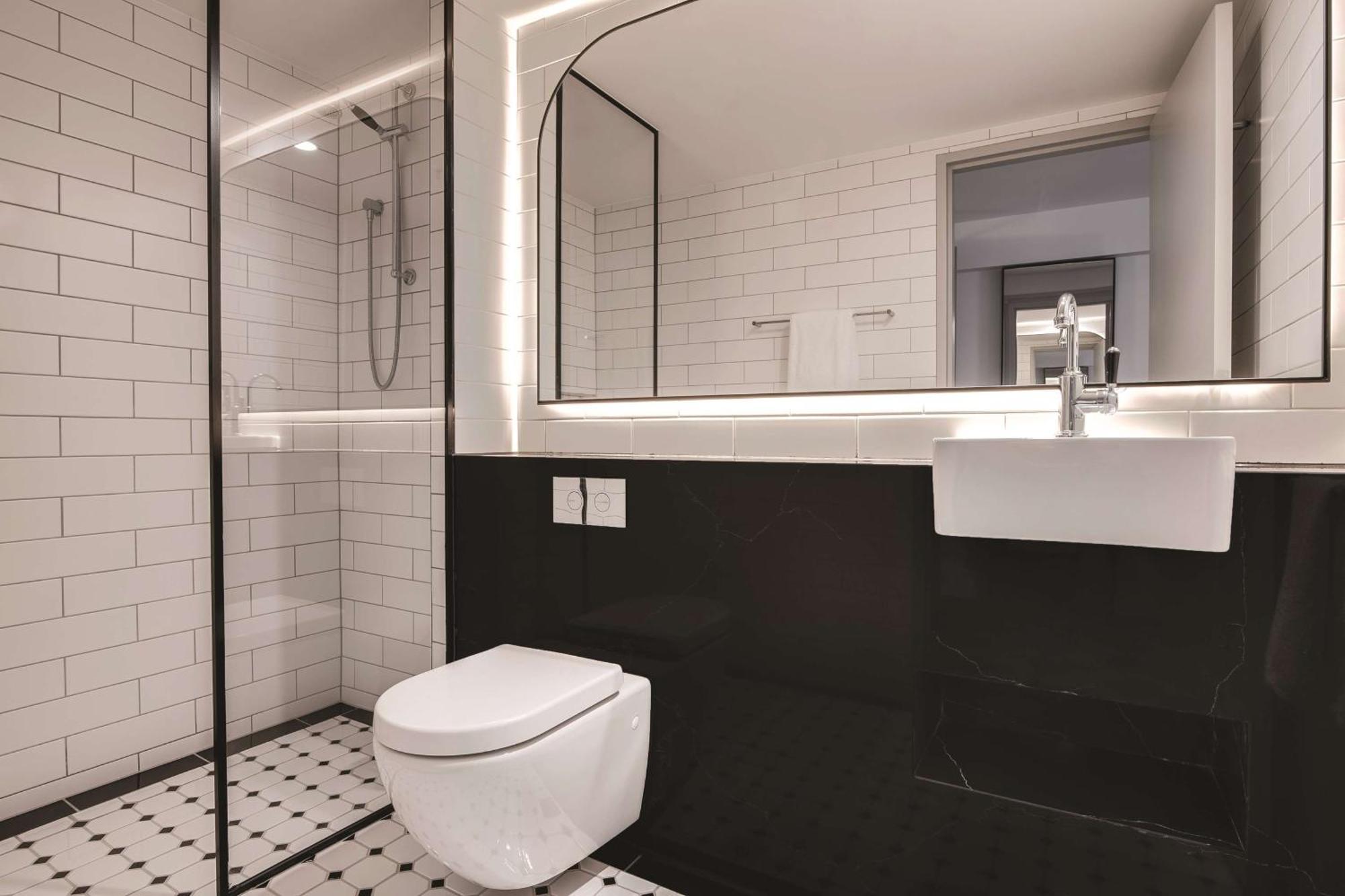 Savoy King Room