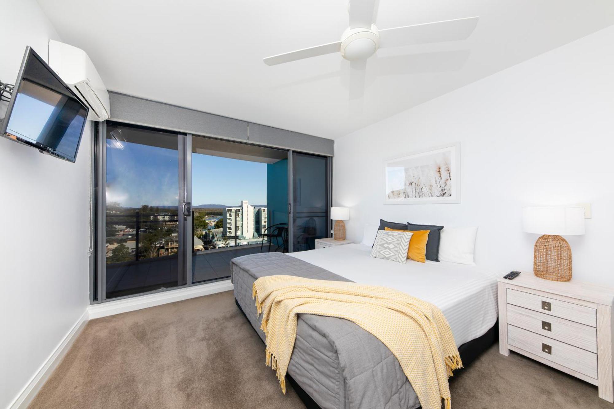 Two-Bedroom Apartment Water View