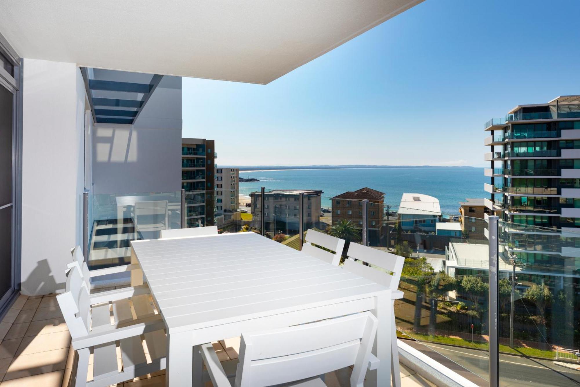One-Bedroom Apartment Water View