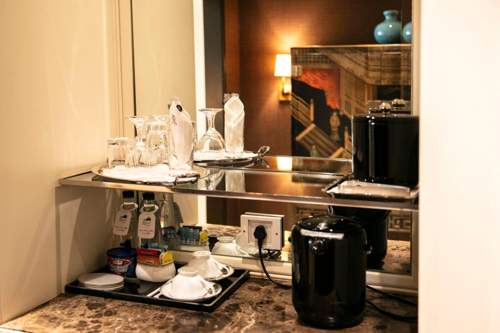 Executive King Room