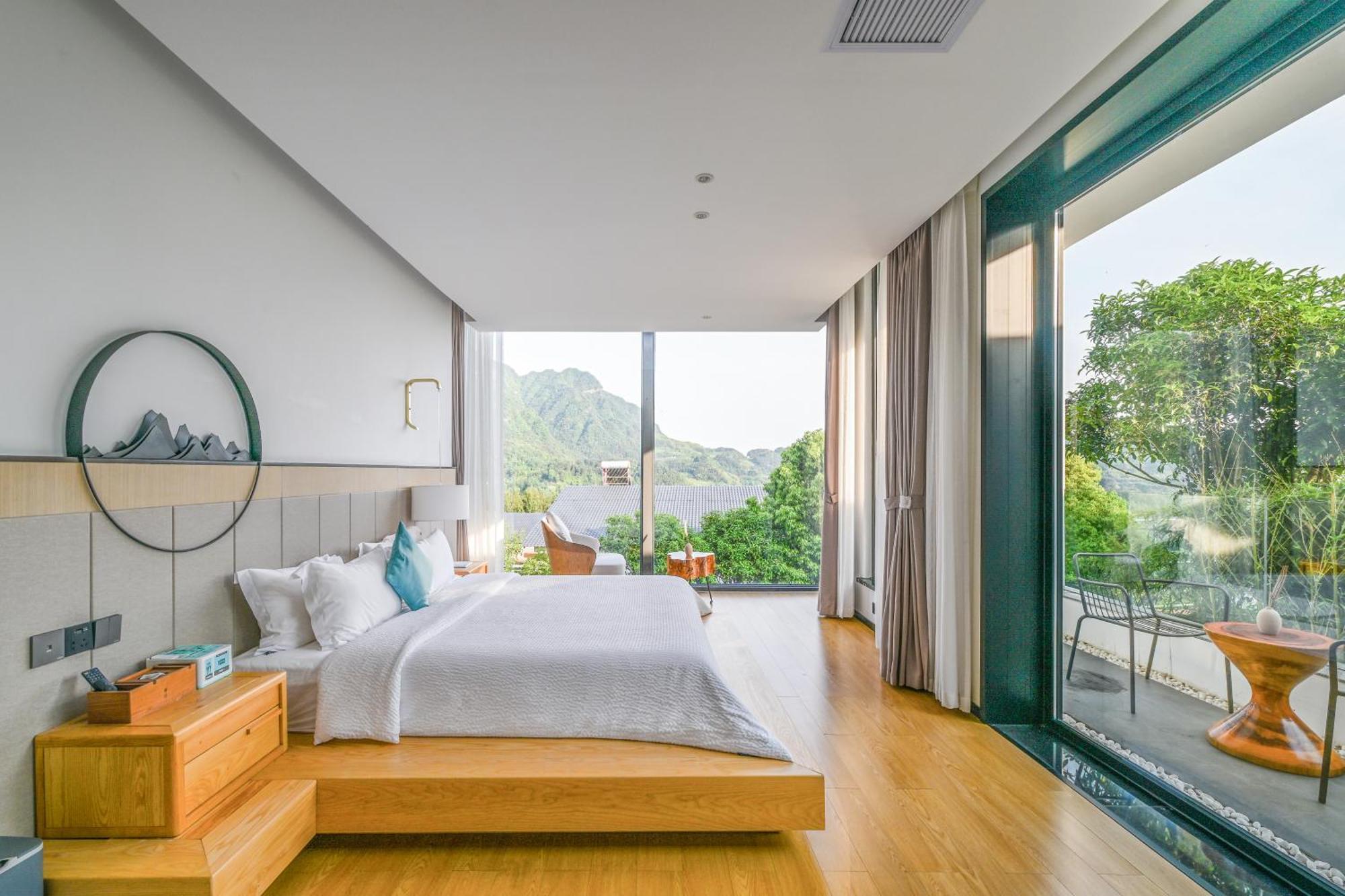 Double Room with Mountain View