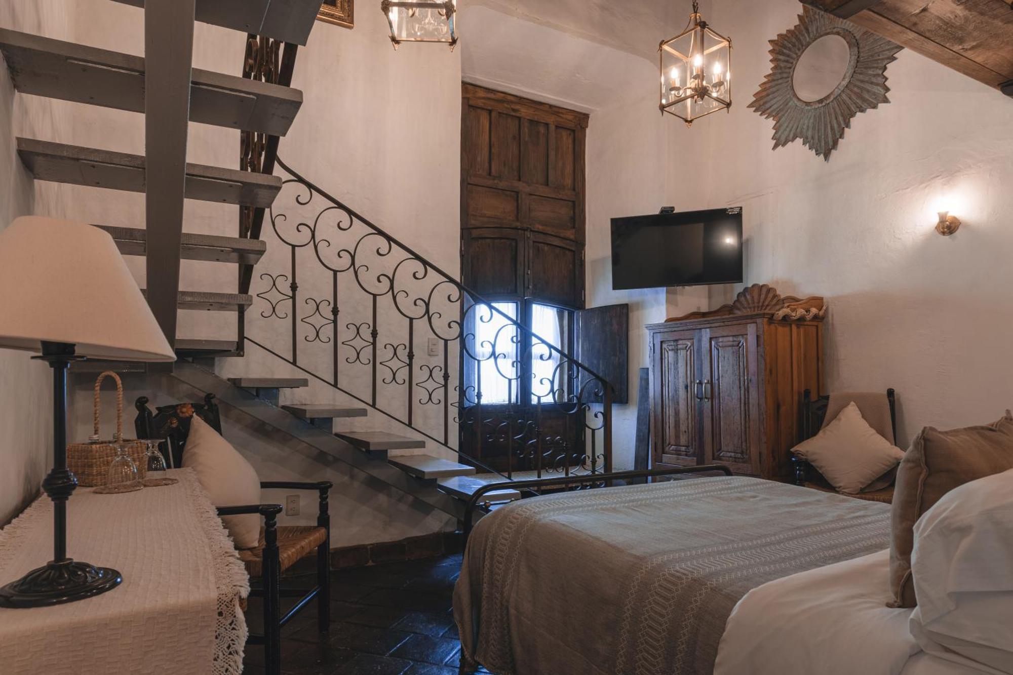 Deluxe Queen Room Two Queen Beds