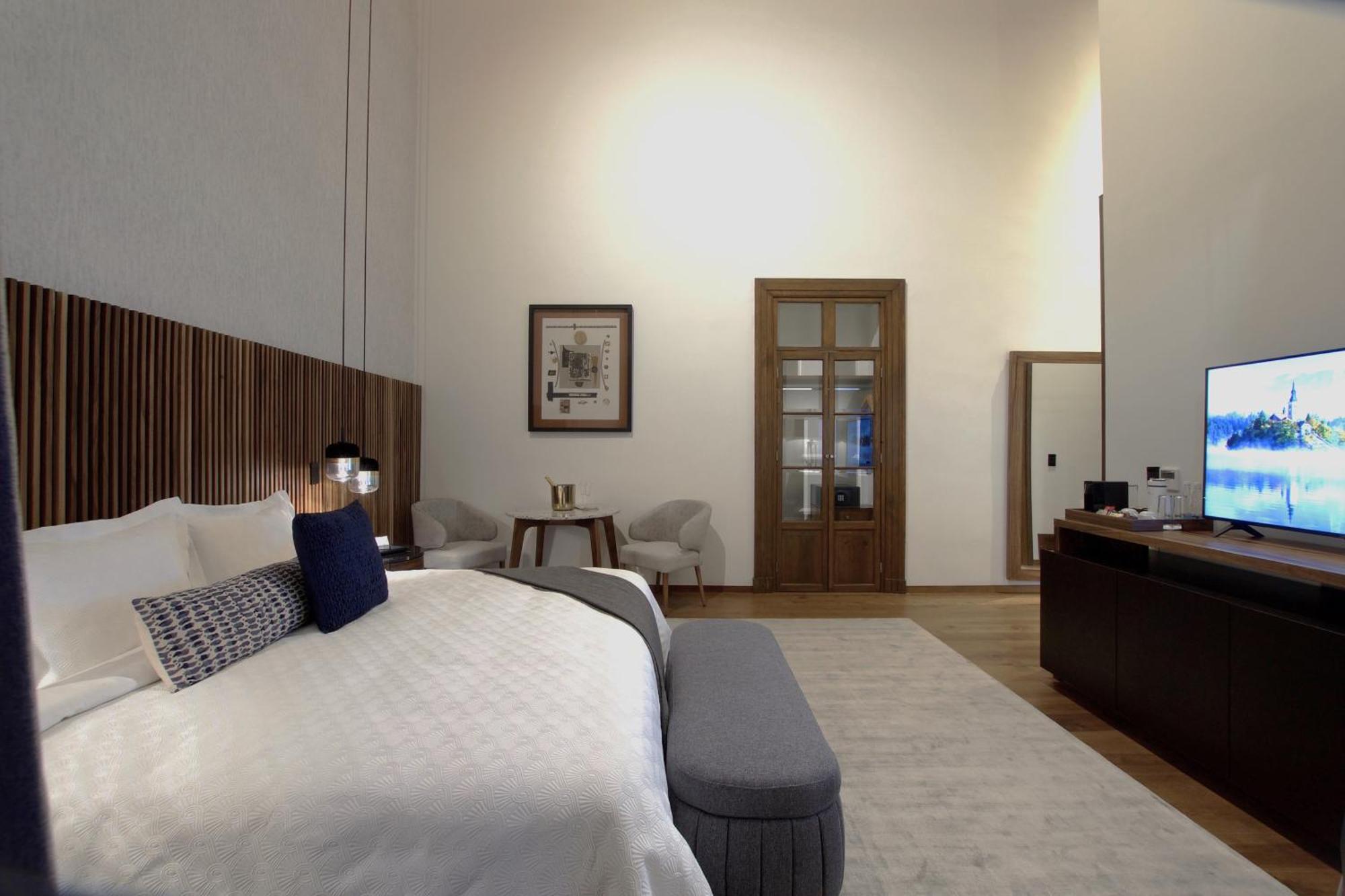 Presidential Suite