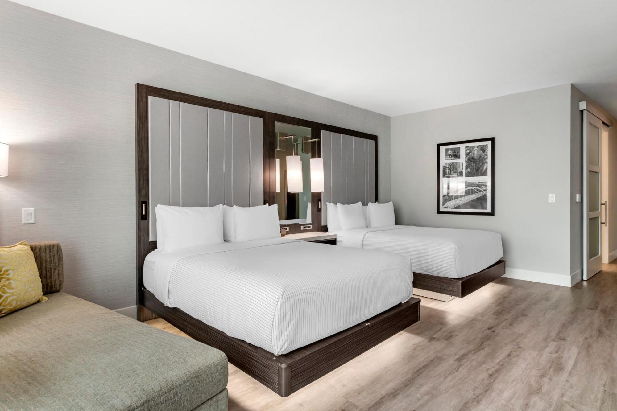 Quadruple Room Two Queen Beds Disability Access or Non Smoking