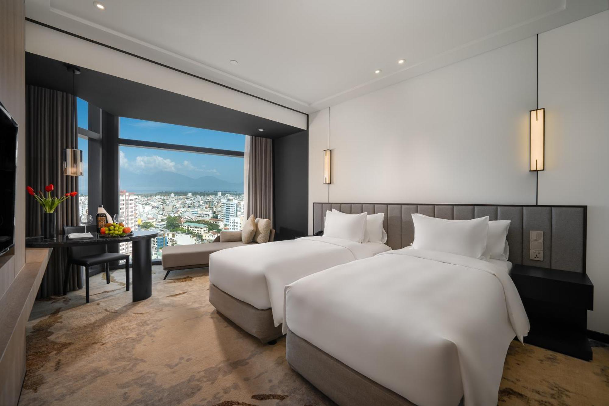 Standard Twin Room River View Bathtub
