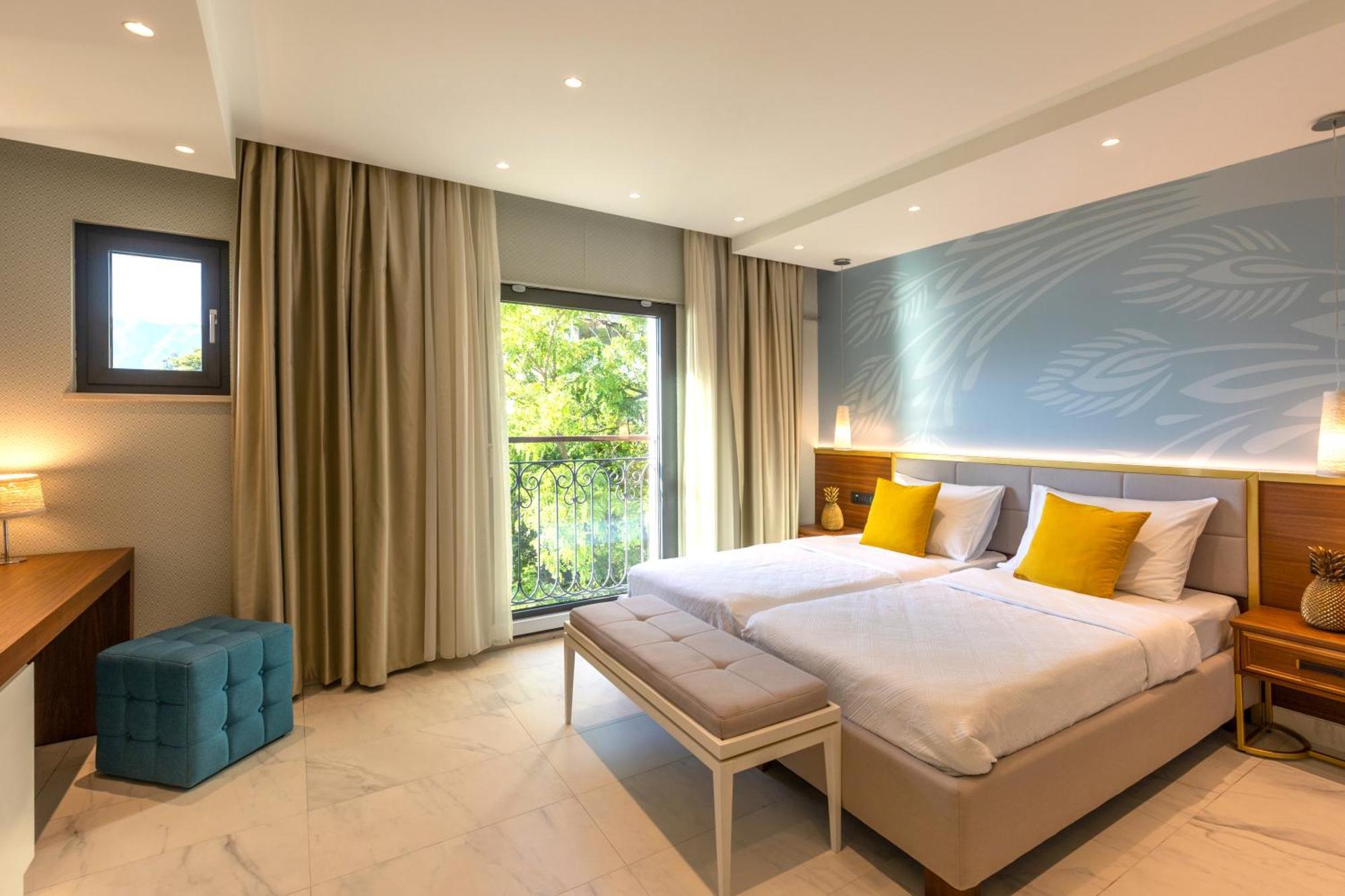 Deluxe Double Room Bay View