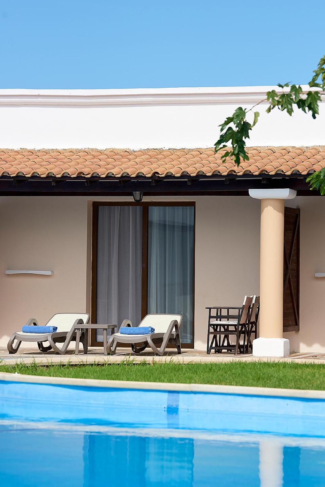 Double Bungalow - Shared Pool,1559611750:JPEG