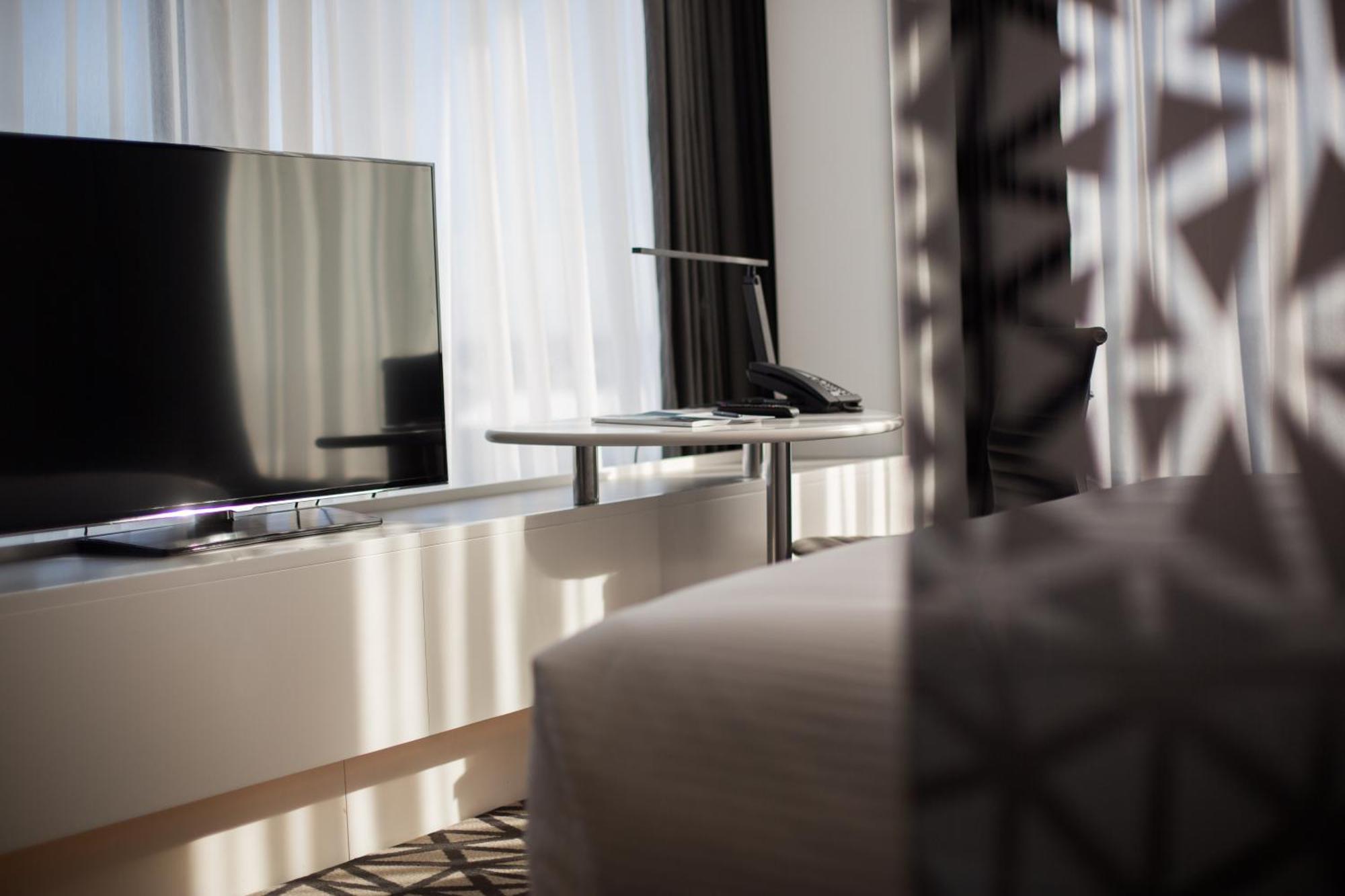 Deluxe Executive King Room Accessible