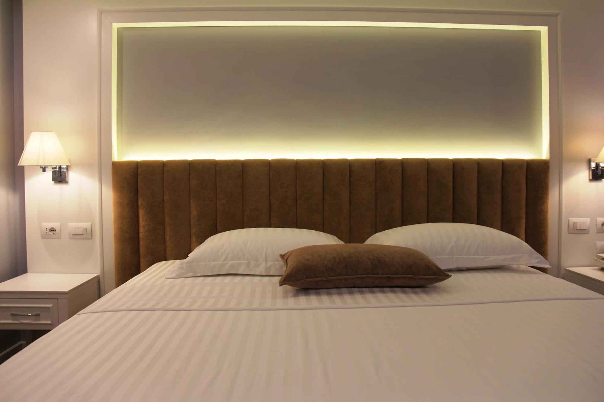 Basic Triple Room