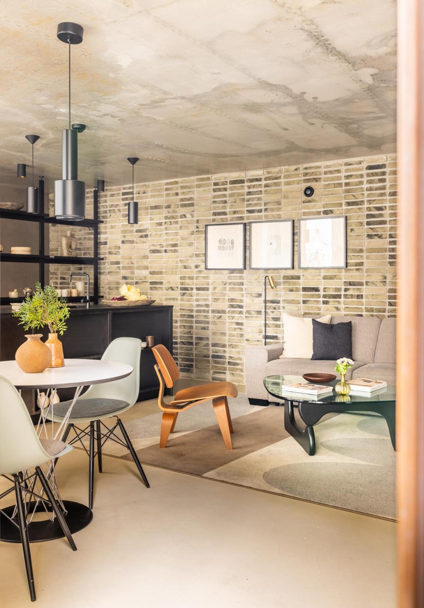 Courtyard Duplex One-Bedroom