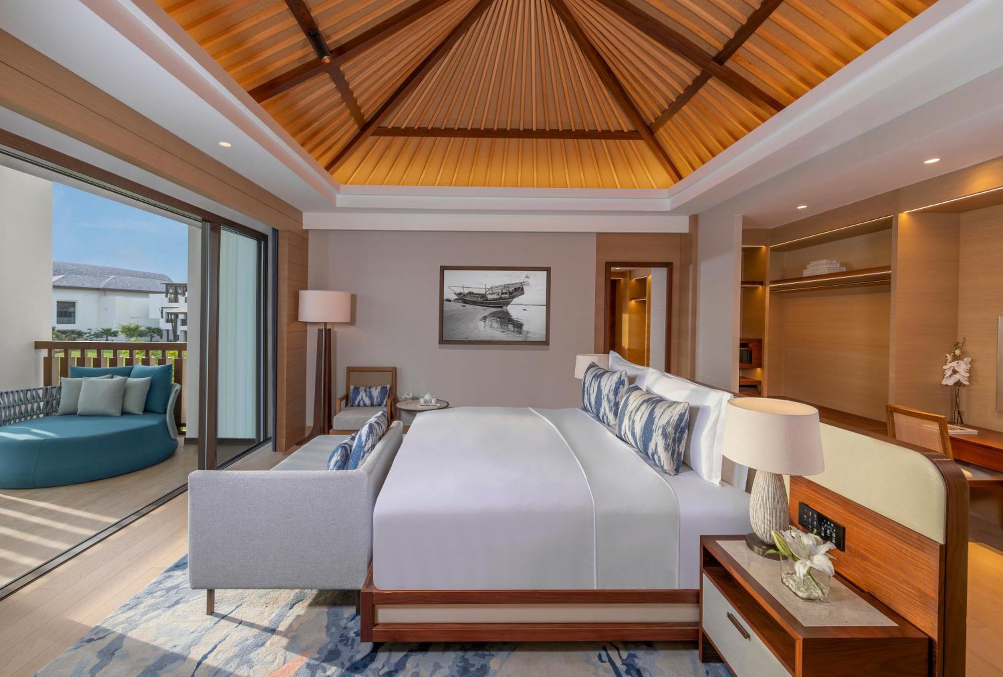 Deluxe Suite,1563980104:JPEG