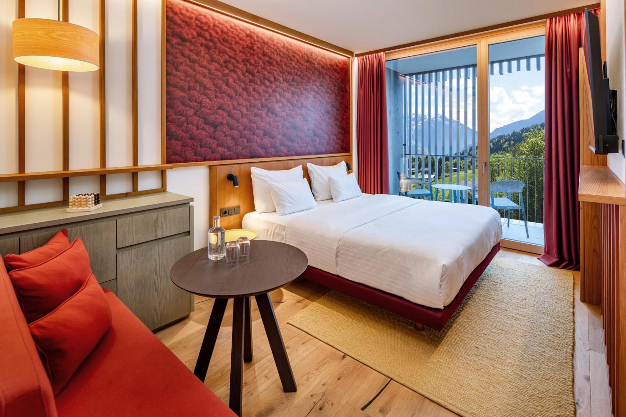 Deluxe Room with Balcony,1565234674:JPEG
