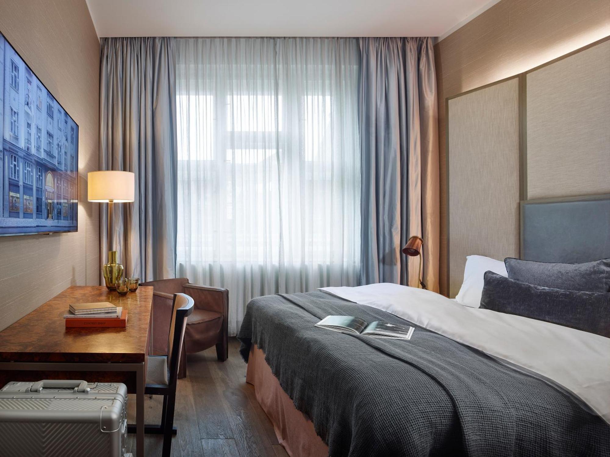 Classic Double Room with Lounge and Wellness Access,1467928763:JPEG