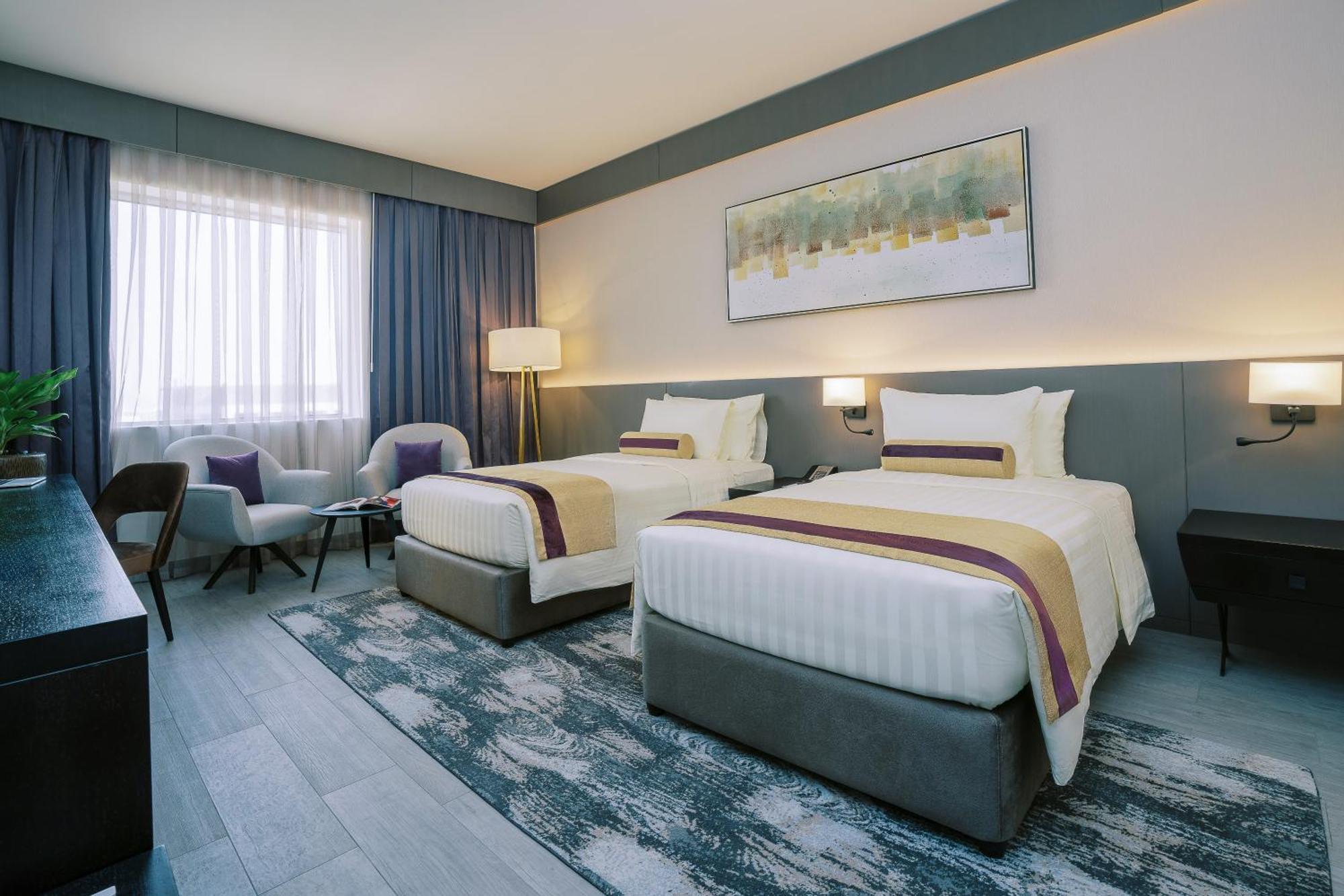 Deluxe Twin Room on F&B shuttle to Deira City Center Al Ghurair Mall & La Mer Beach,1567778222:JPEG