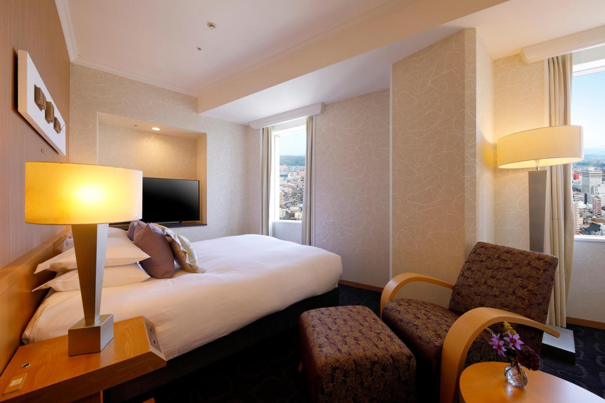 Luxury Floor Queen Room Non-Smoking