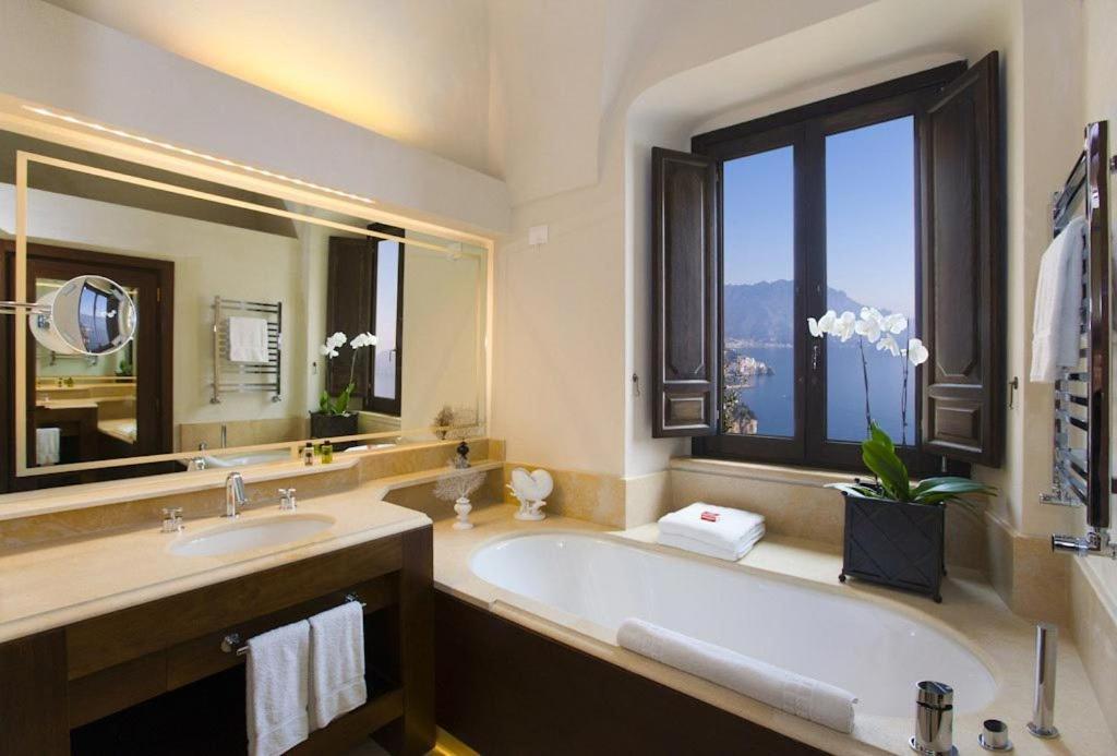 Deluxe Suite Sea View,664263201:JPEG